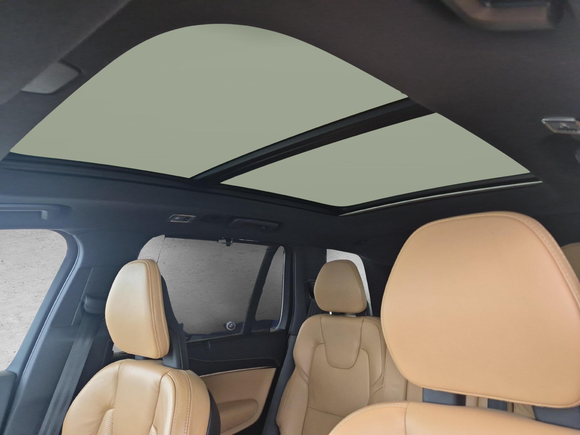 VOLVO XC90 2.0 T8 TE Inscription 7P. eAWD-image-19
