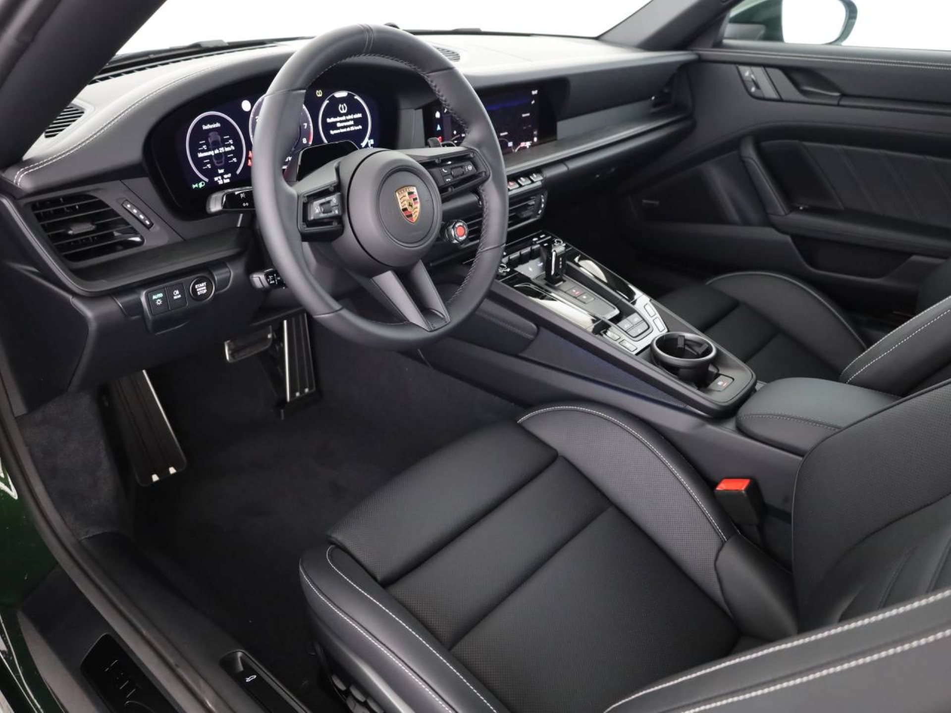 PORSCHE 911 Carrera 4 GTS Cabriolet-showroom-element-3