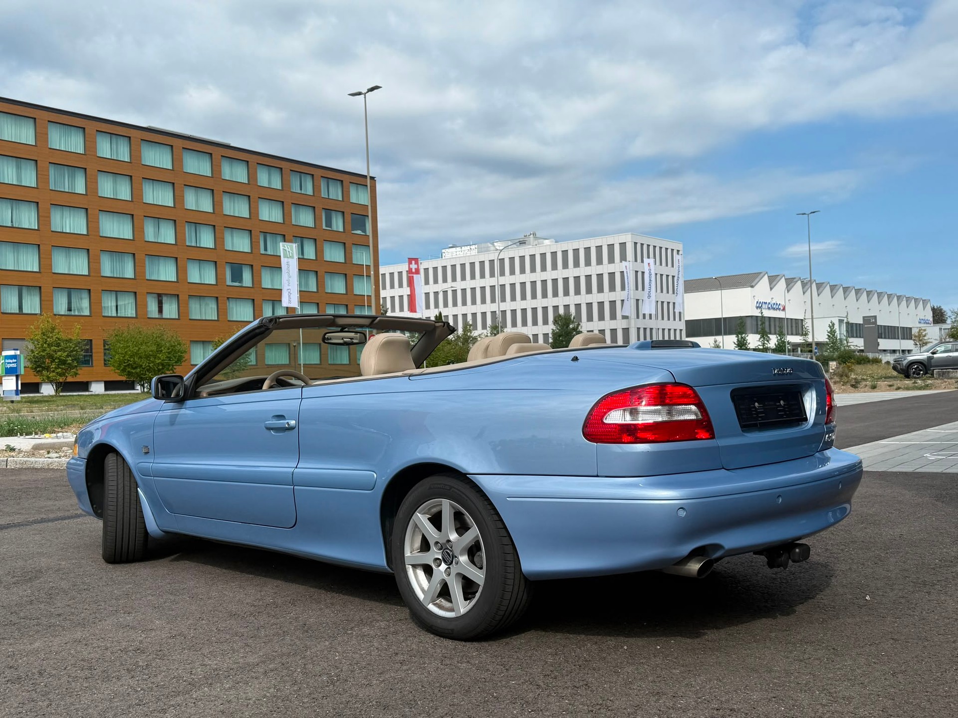 VOLVO 2.0 T-image-3