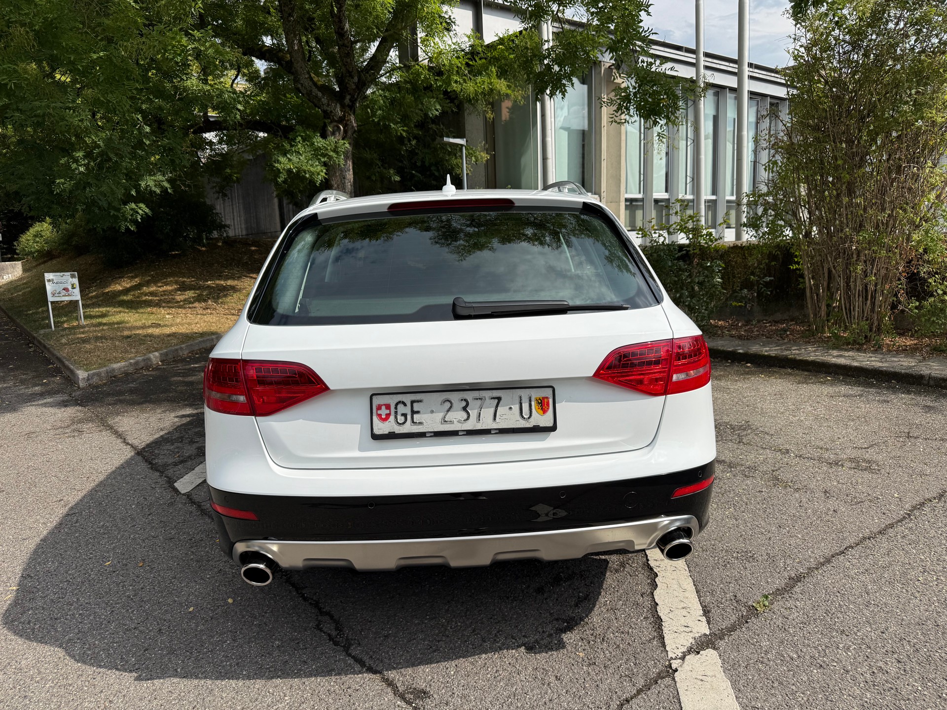 AUDI A4 allroad 2.0 TFSI quattro S-tronic-showroom-element-3
