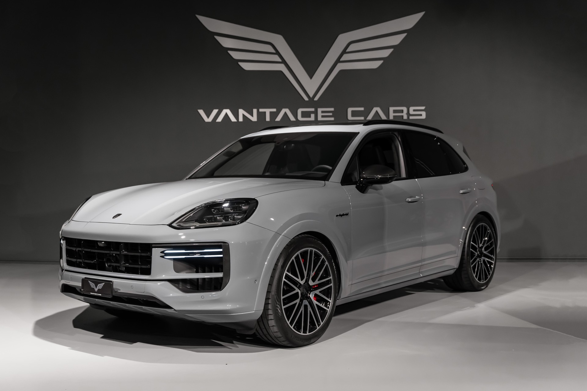 PORSCHE Cayenne 4.0 V8 Turbo E-Hybrid