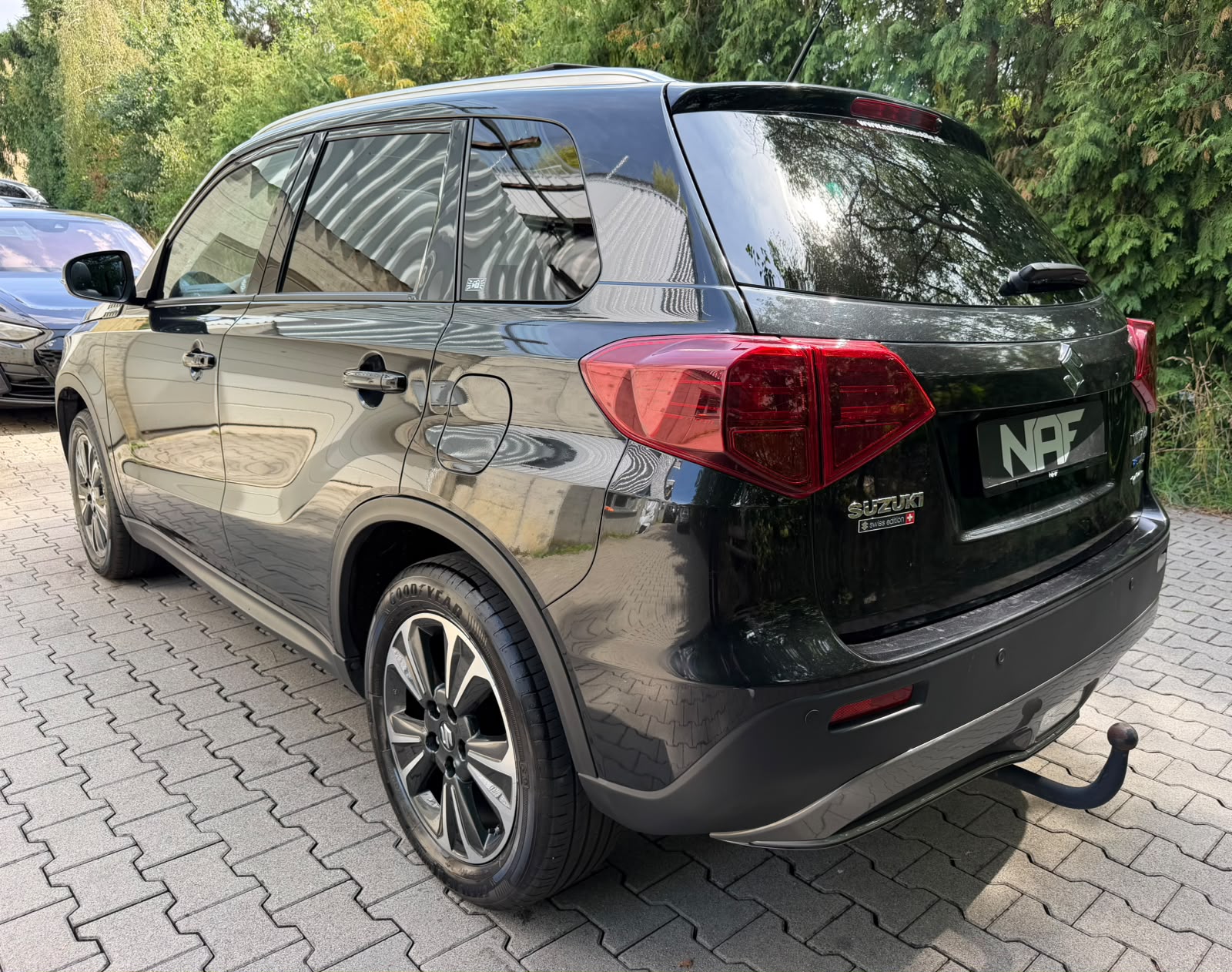 SUZUKI Vitara 1.5 Hybrid Compact Top 4x4 AGS-showroom-element-2