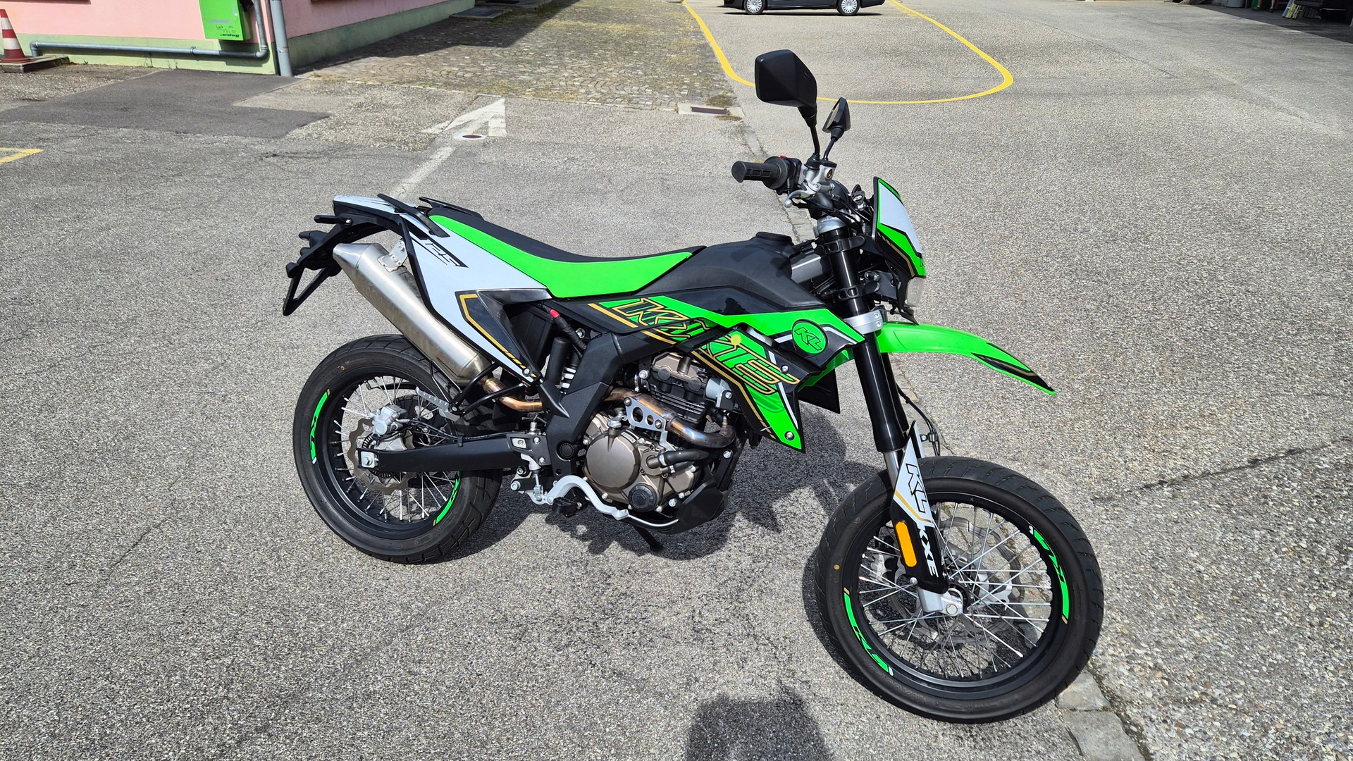 KL KXE 125 Supermoto
