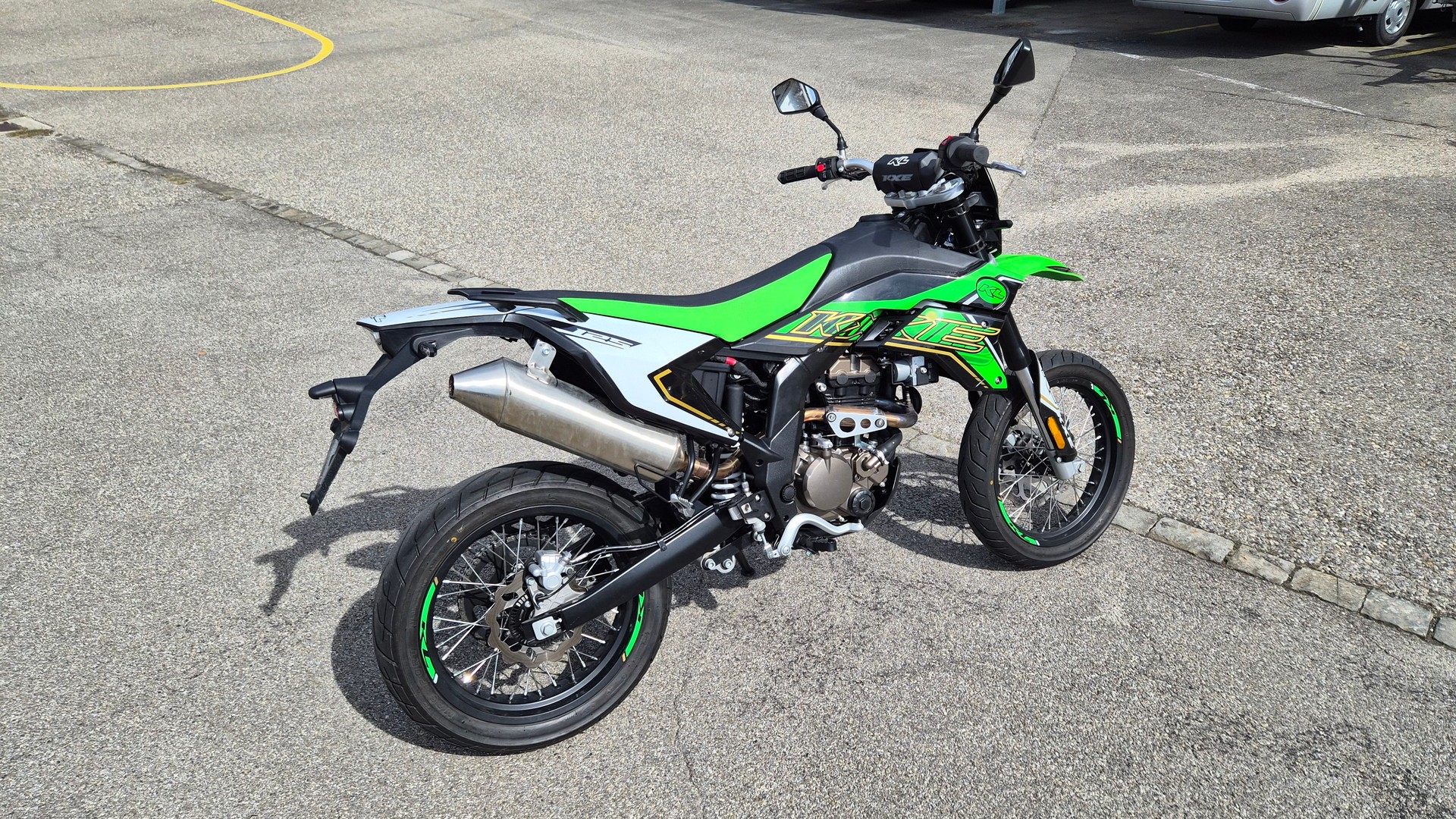 KL KXE 125 Supermoto-image-3
