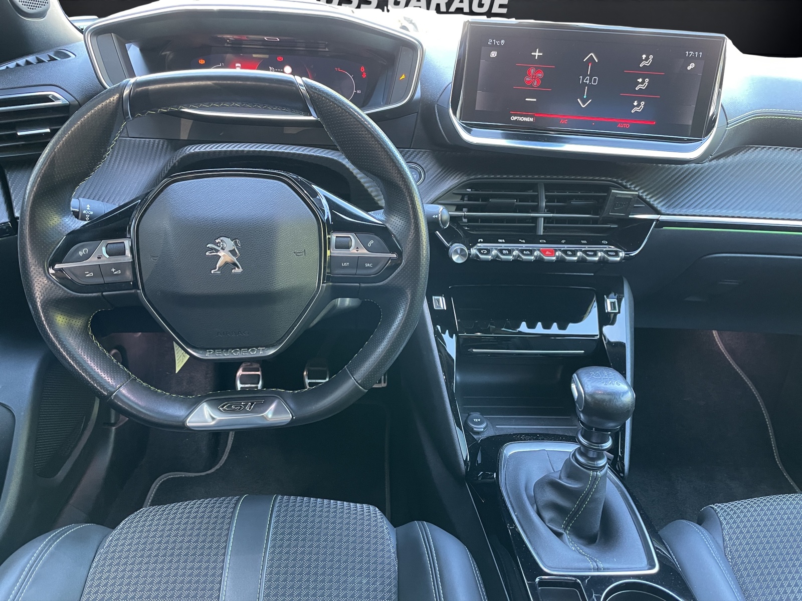 PEUGEOT 2008 1.5 BlueHDi GT Line-image-5
