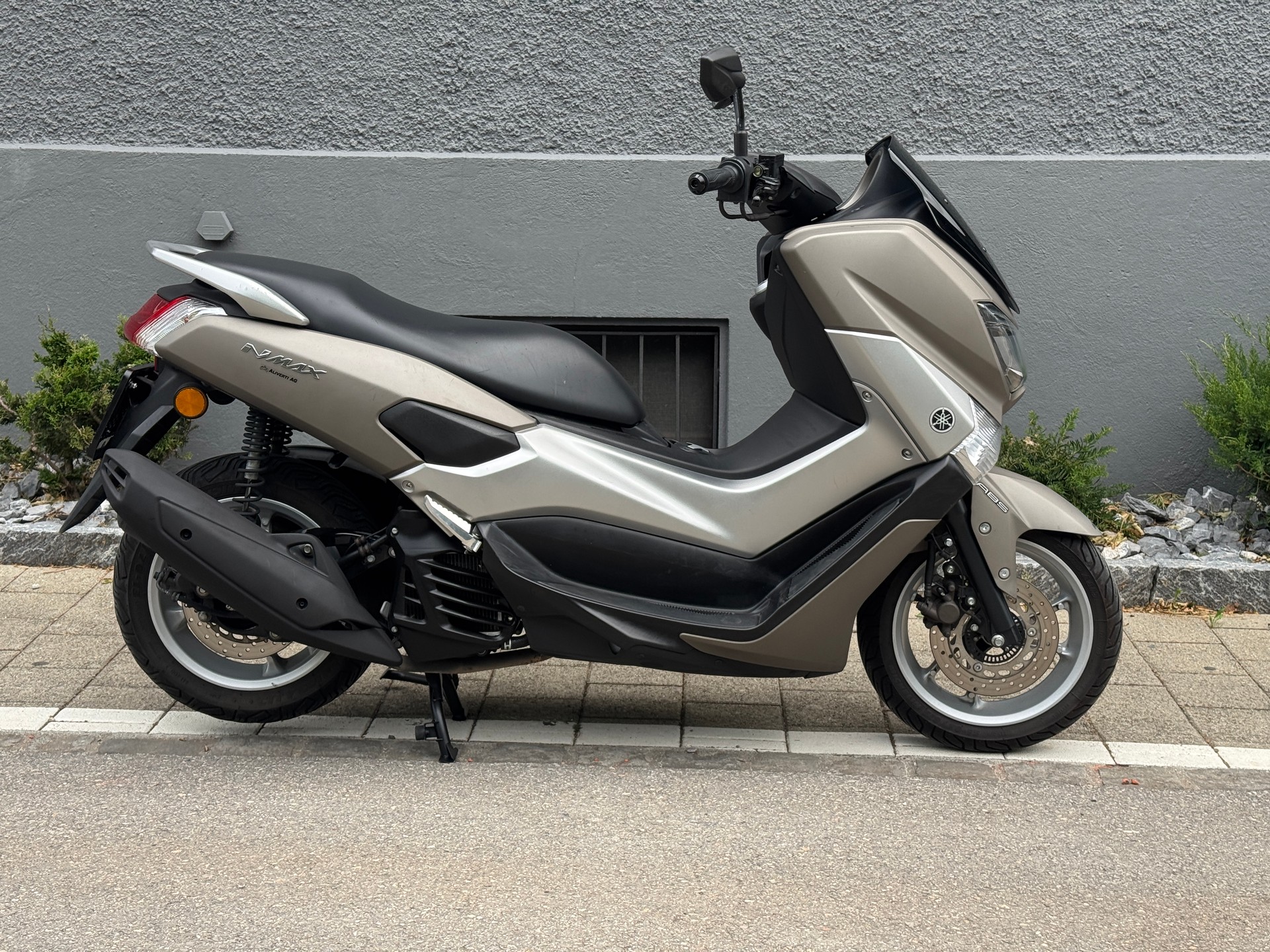 YAMAHA N-Max GPD 125A ABS-image-10