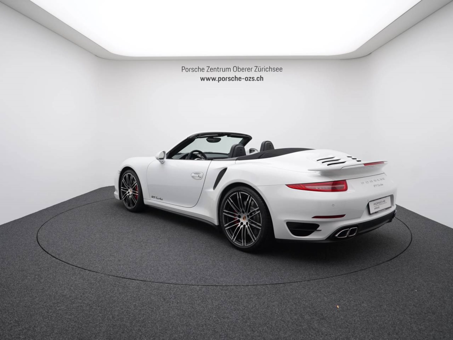 PORSCHE 911 Turbo Cabriolet-showroom-element-2
