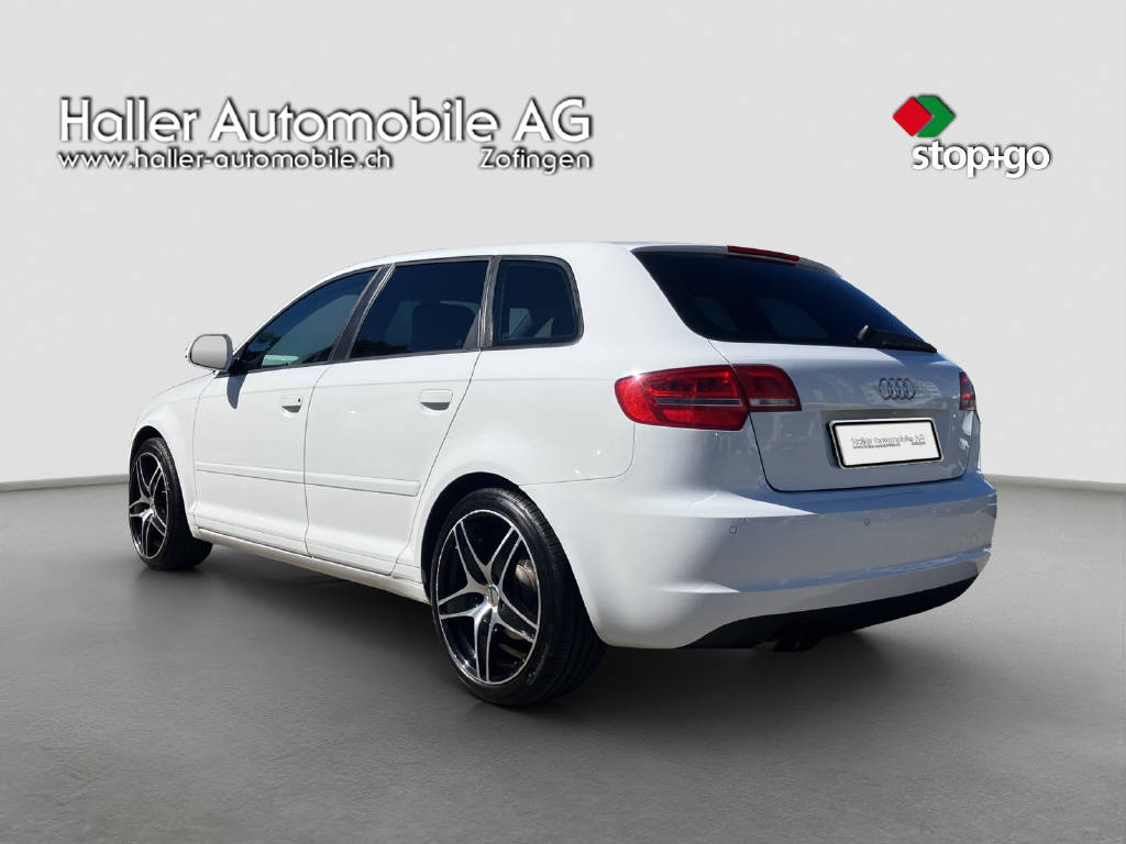 AUDI A3 Sportback 1.8 16V T FSI Snow quat.-showroom-element-2