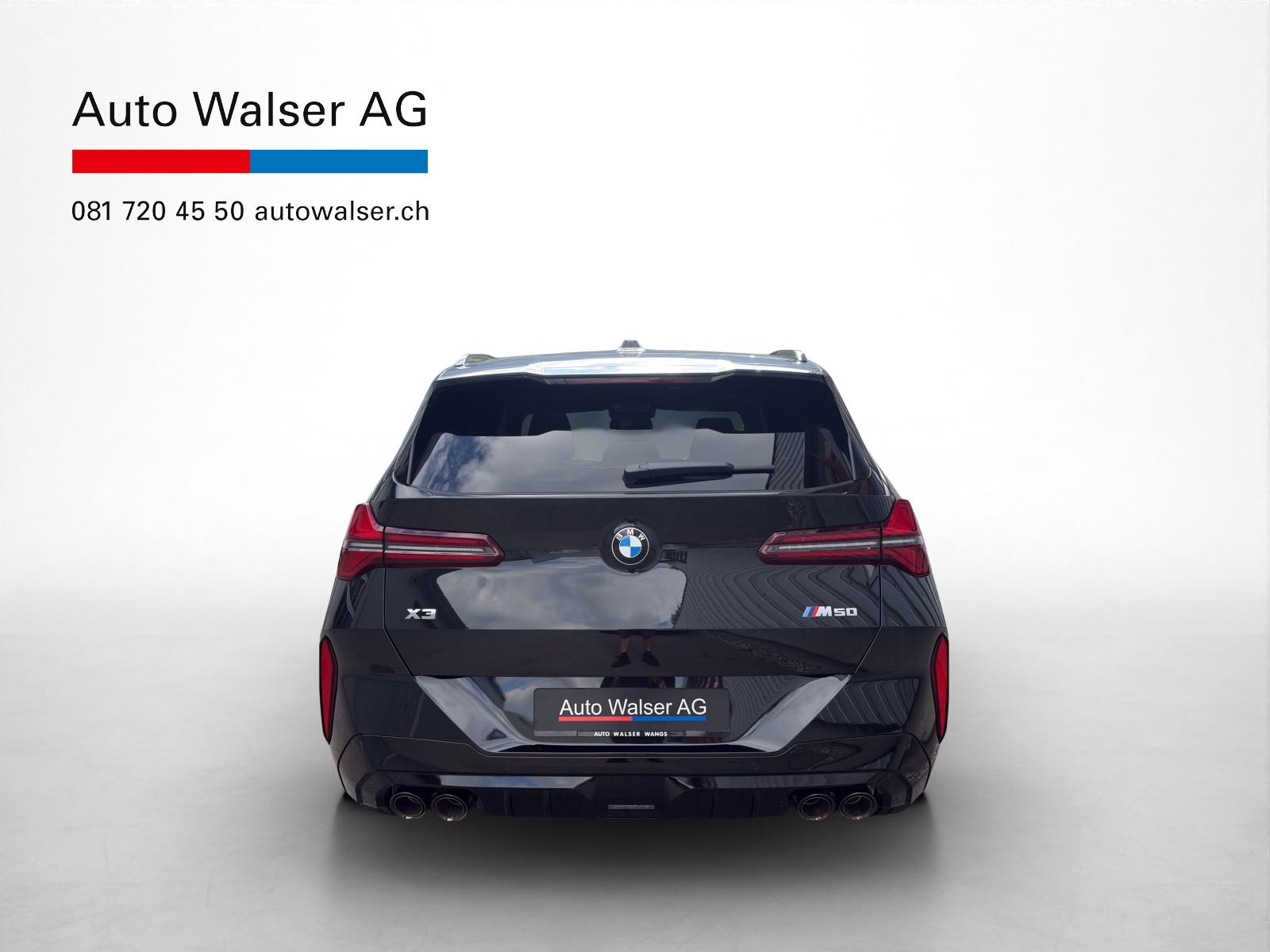 BMW X3 M50i-showroom-element-3
