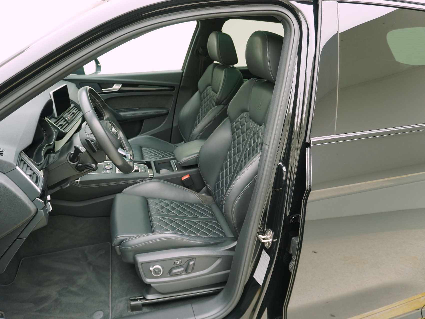 AUDI SQ5 3.0 V6 TDI quattro T-Tronic-image-9