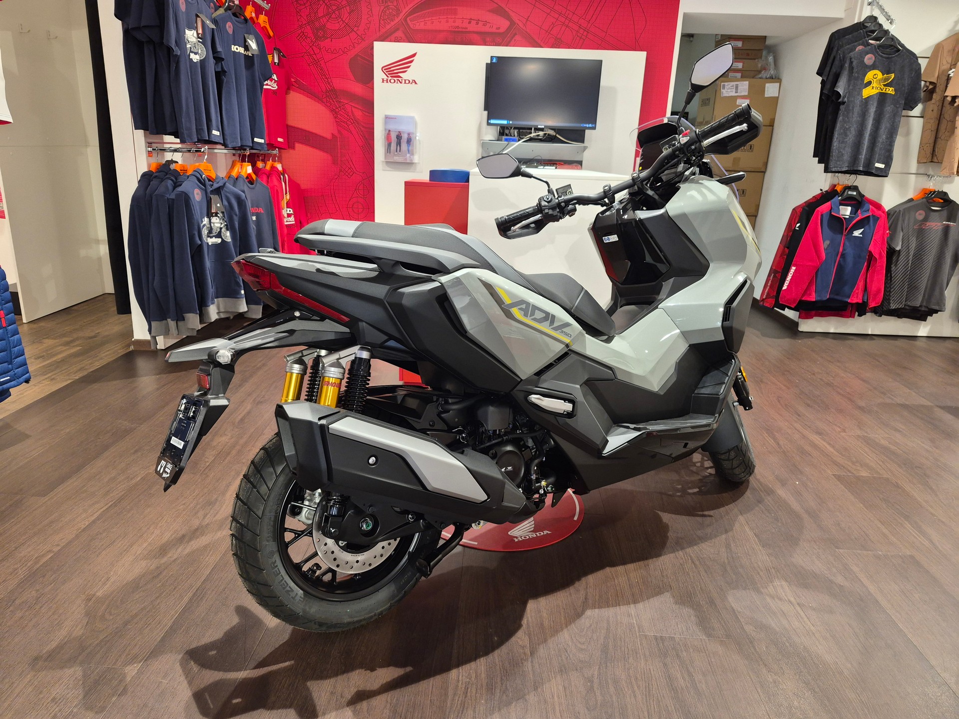 HONDA ADV 350-image-2