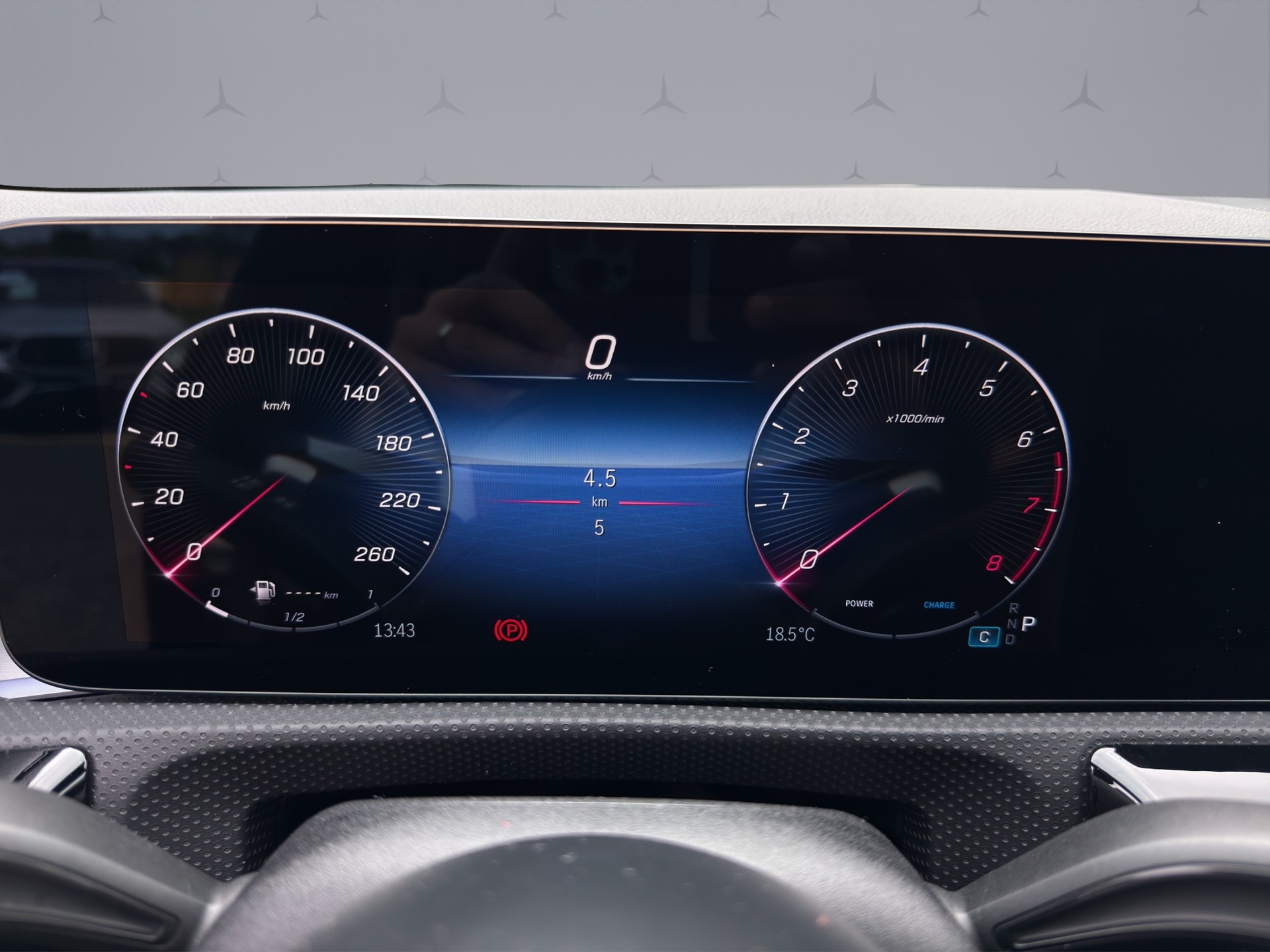 MERCEDES-BENZ A-Klasse W177 A 220 4m-image-12