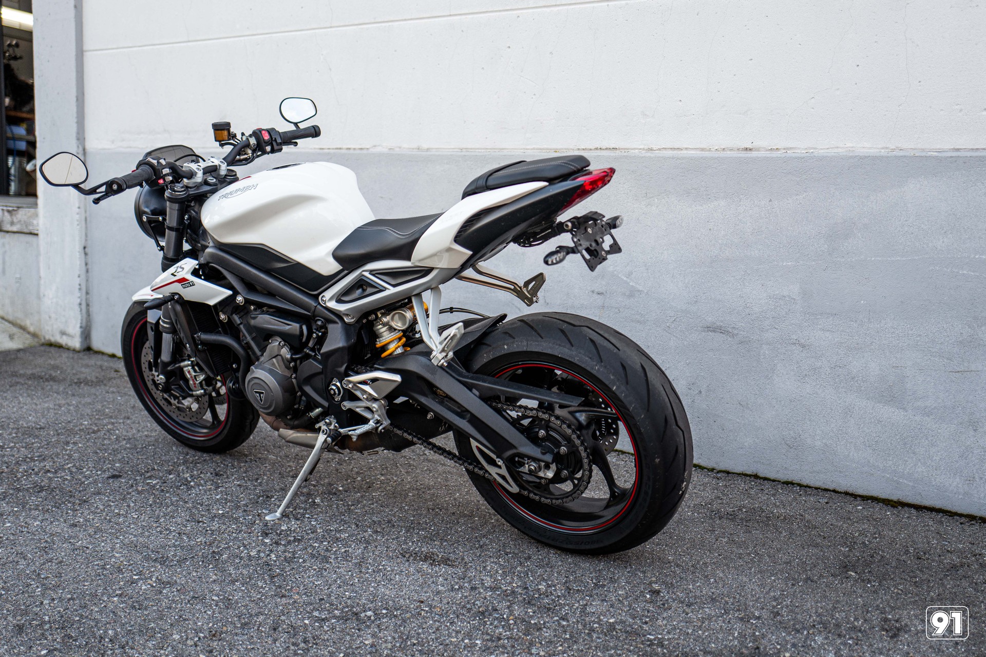 TRIUMPH Street Triple RS 765 ABS-image-9