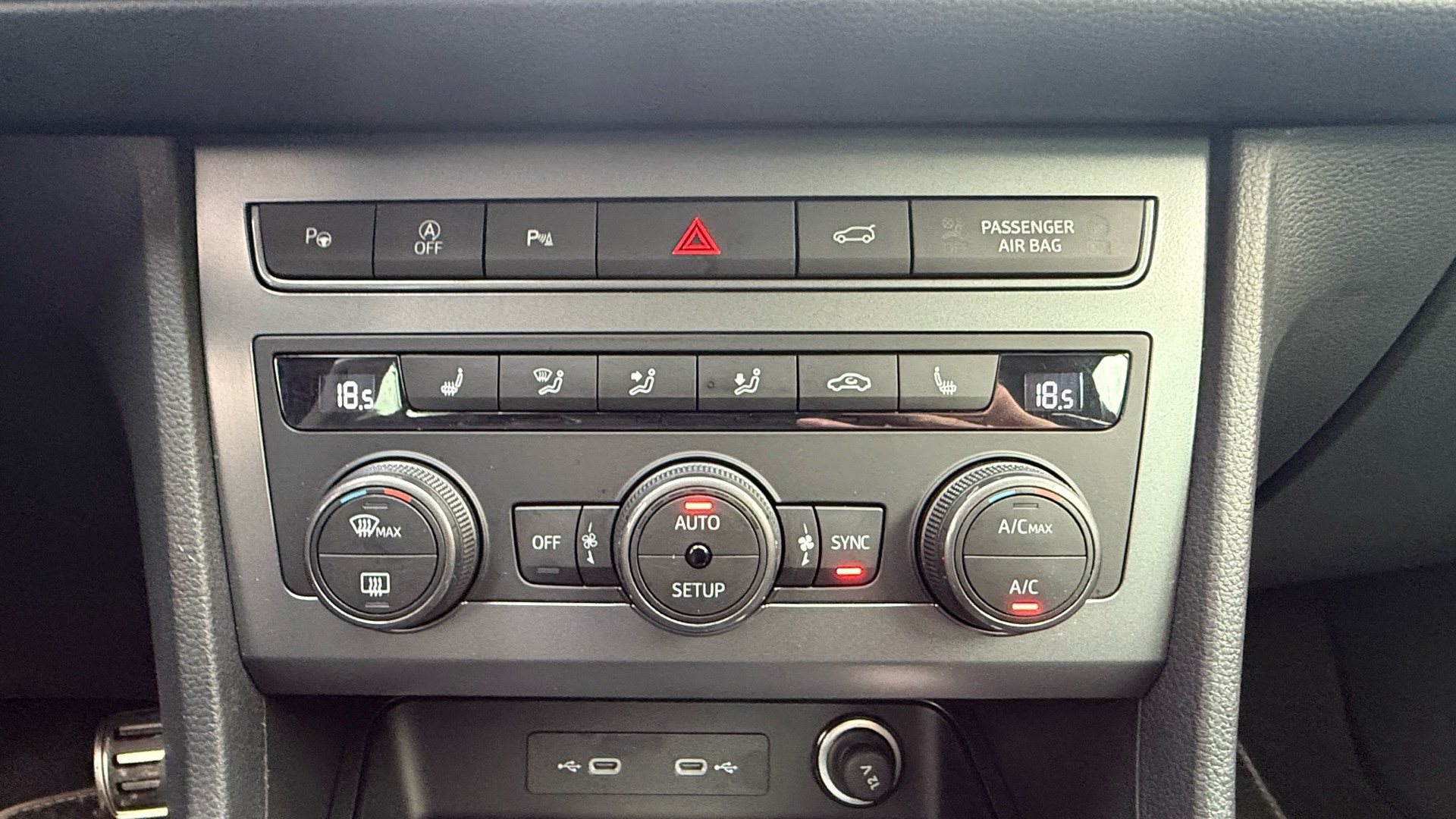 CUPRA Ateca Basis 4Drive *** ANHÄNGERKUPPLUNG & 5 JAHRE CUPRA WERKSGARANTIE ***-image-14
