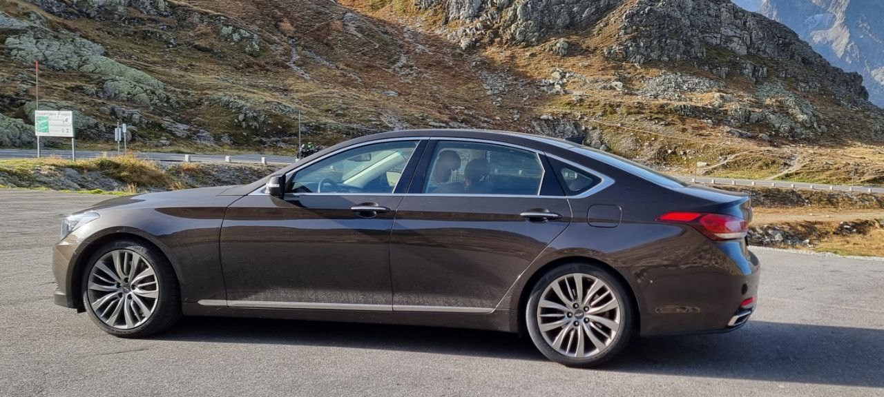 HYUNDAI Genesis 3.8 V6 Automatic-image-5