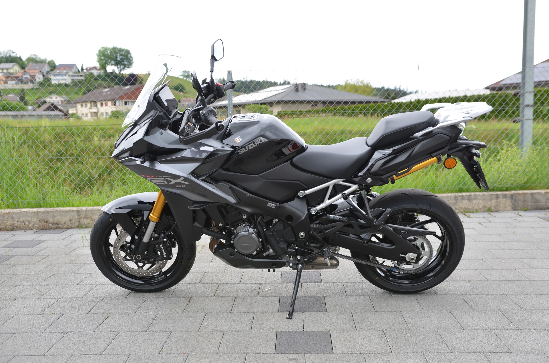 SUZUKI GSX-S 1000 GX-image-5