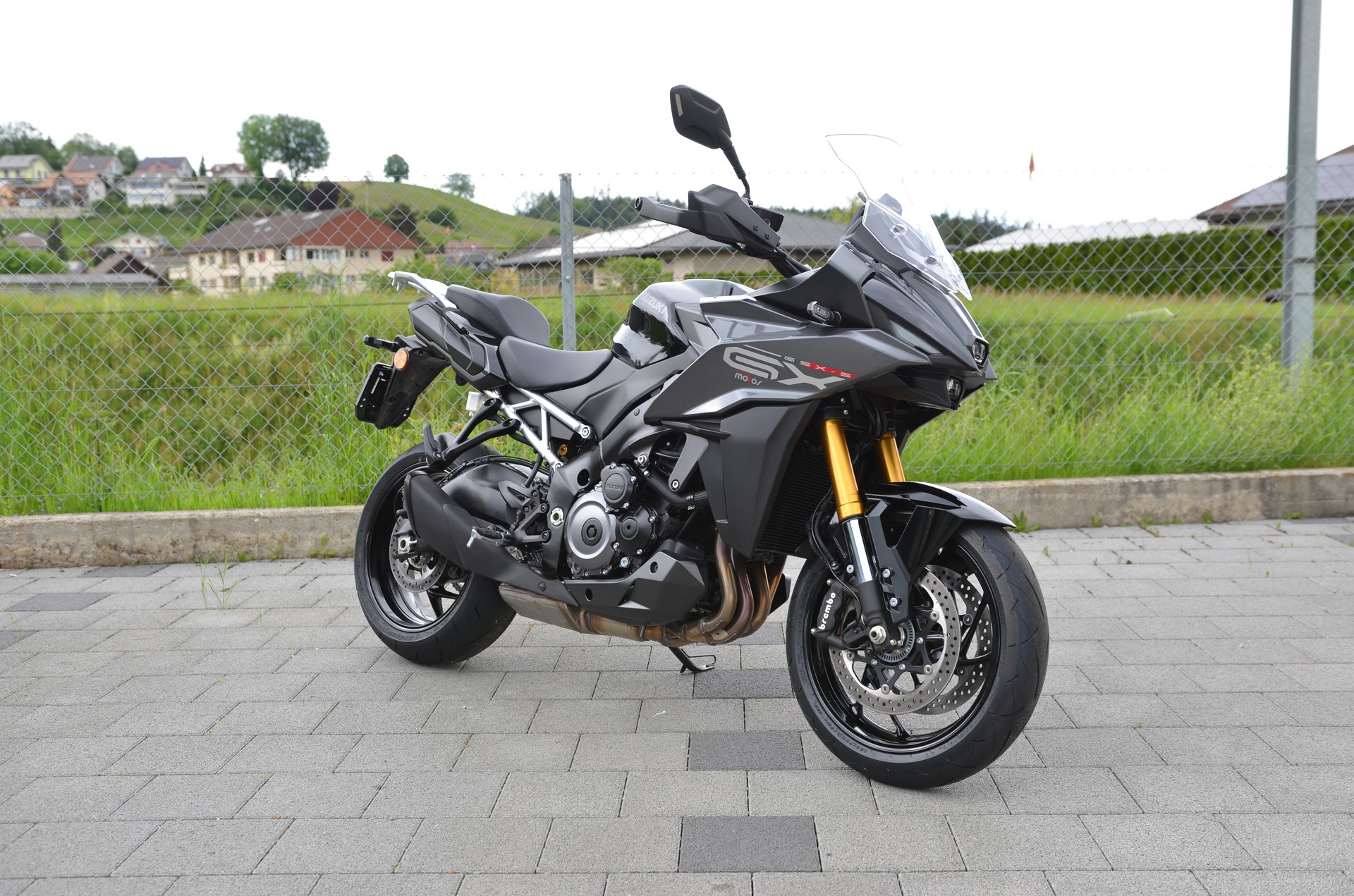 SUZUKI GSX-S 1000 GX-image-2