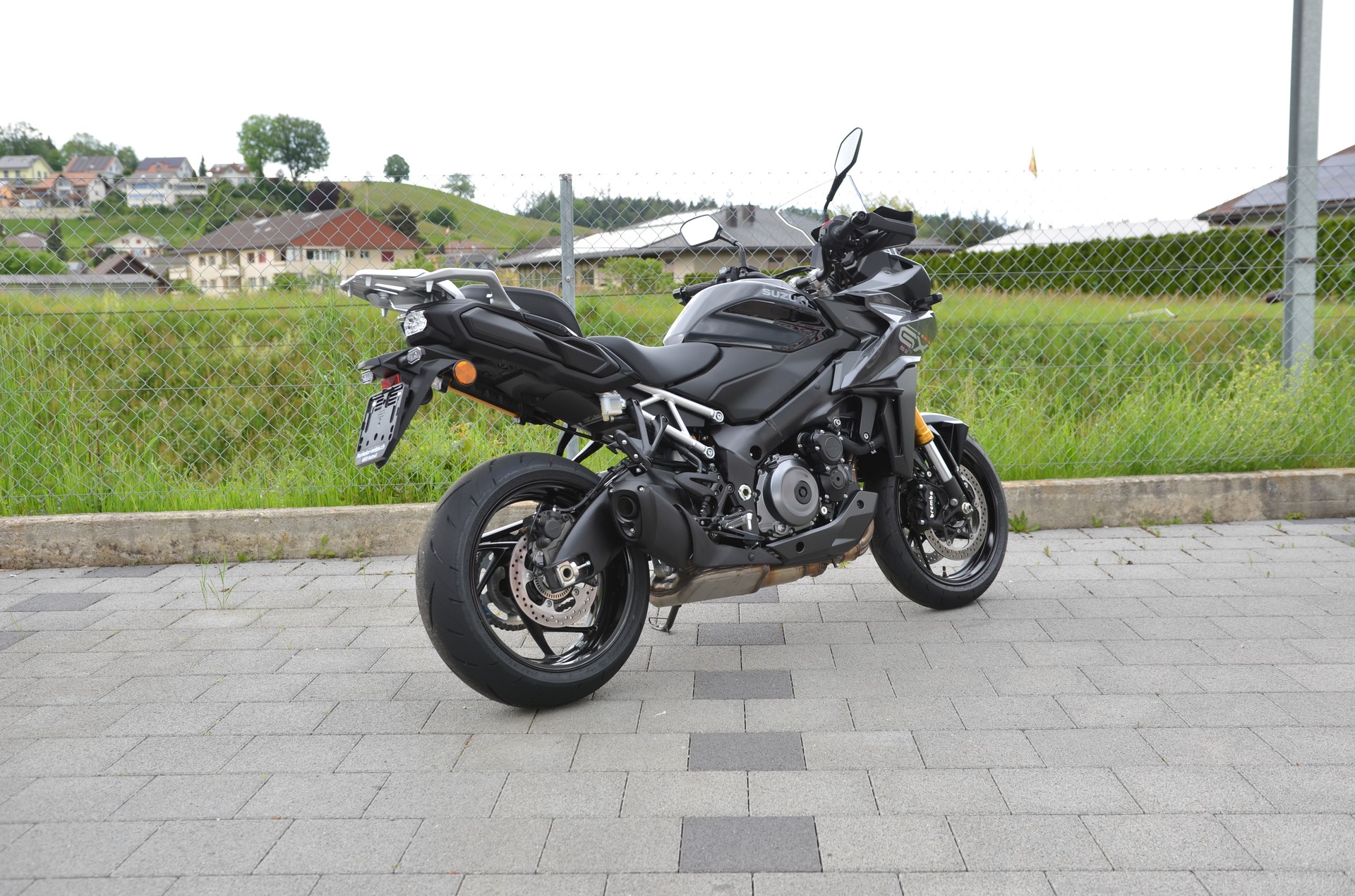 SUZUKI GSX-S 1000 GX-image-1
