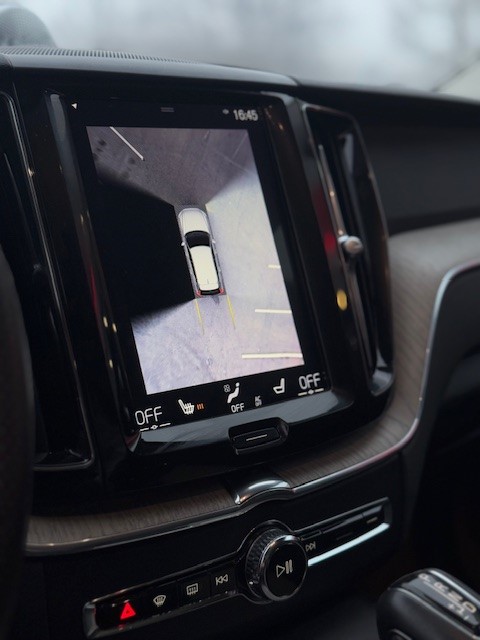 VOLVO XC60 D5 AWD Inscription Geartronic-image-12