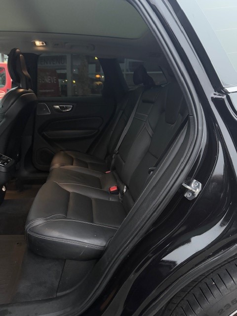 VOLVO XC60 D5 AWD Inscription Geartronic-image-14