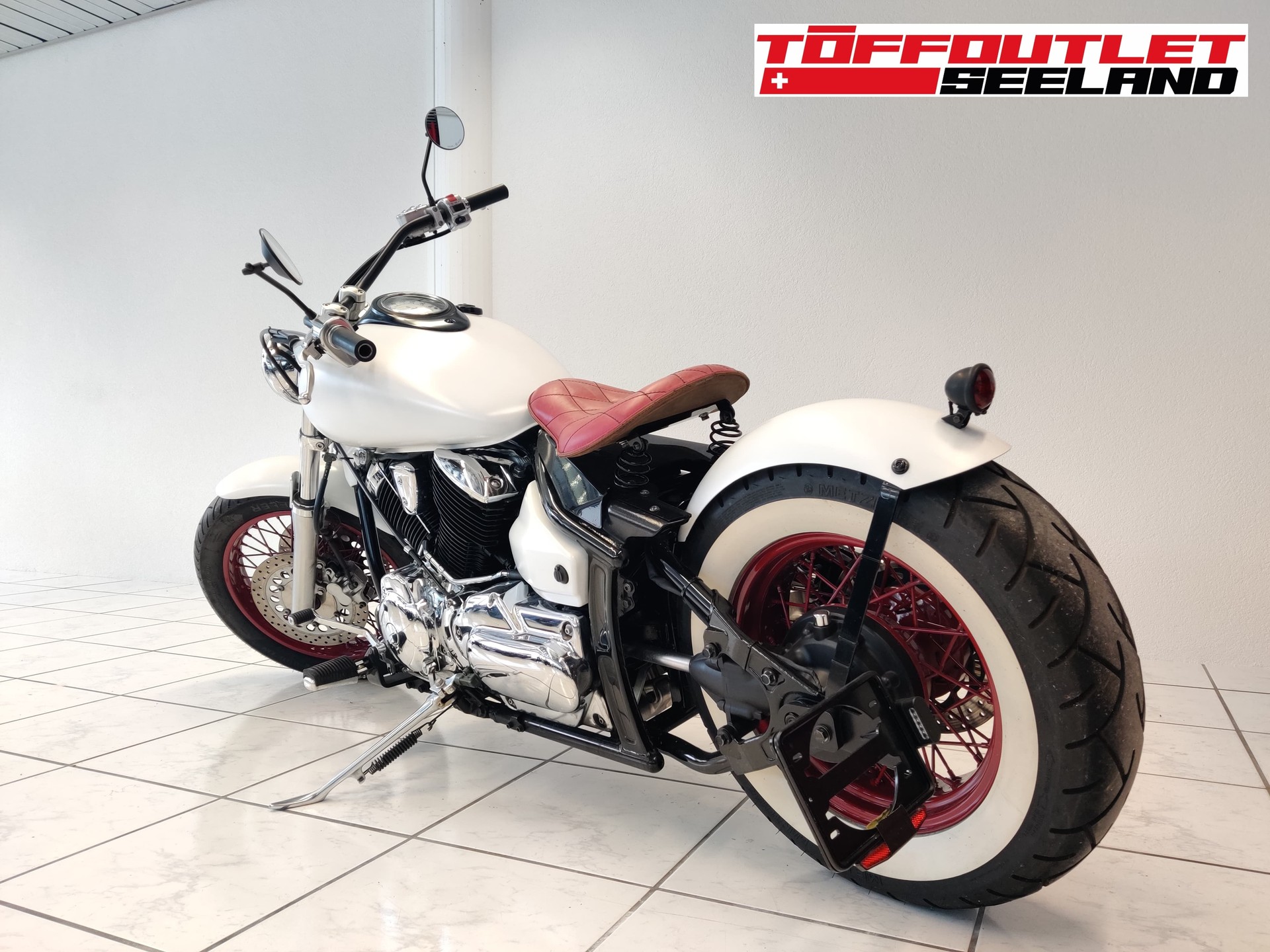 YAMAHA XVS 1100 Drag Star Ivory-image-2