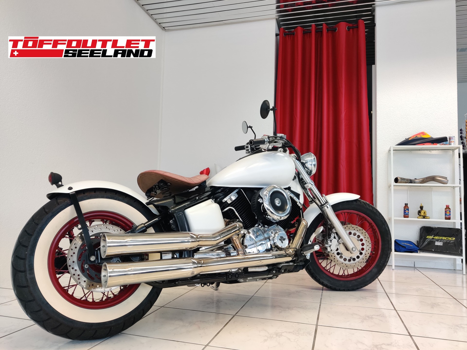 YAMAHA XVS 1100 Drag Star Ivory-image-1