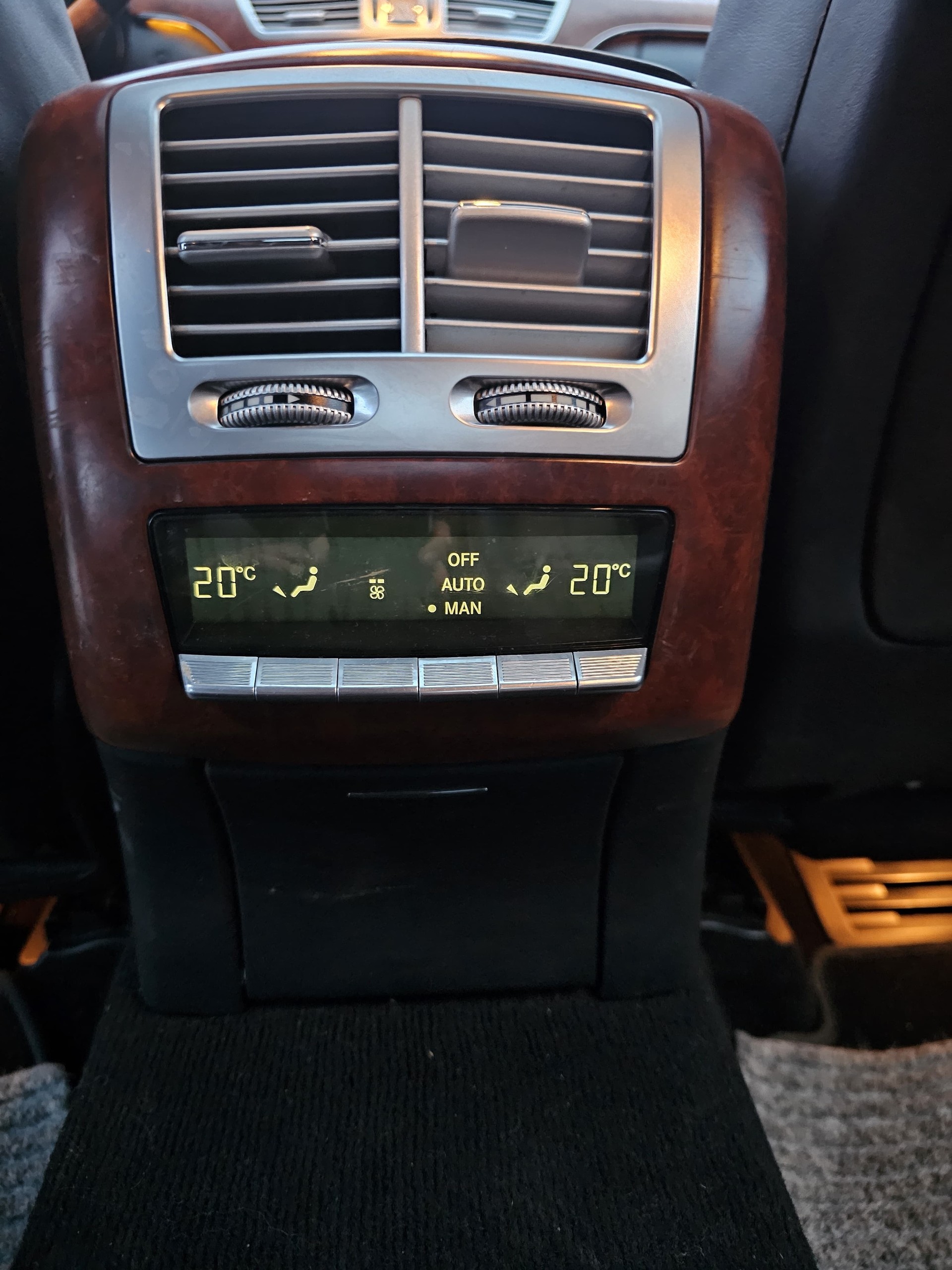 MERCEDES-BENZ S 450 L 4Matic 7G-Tronic-image-13