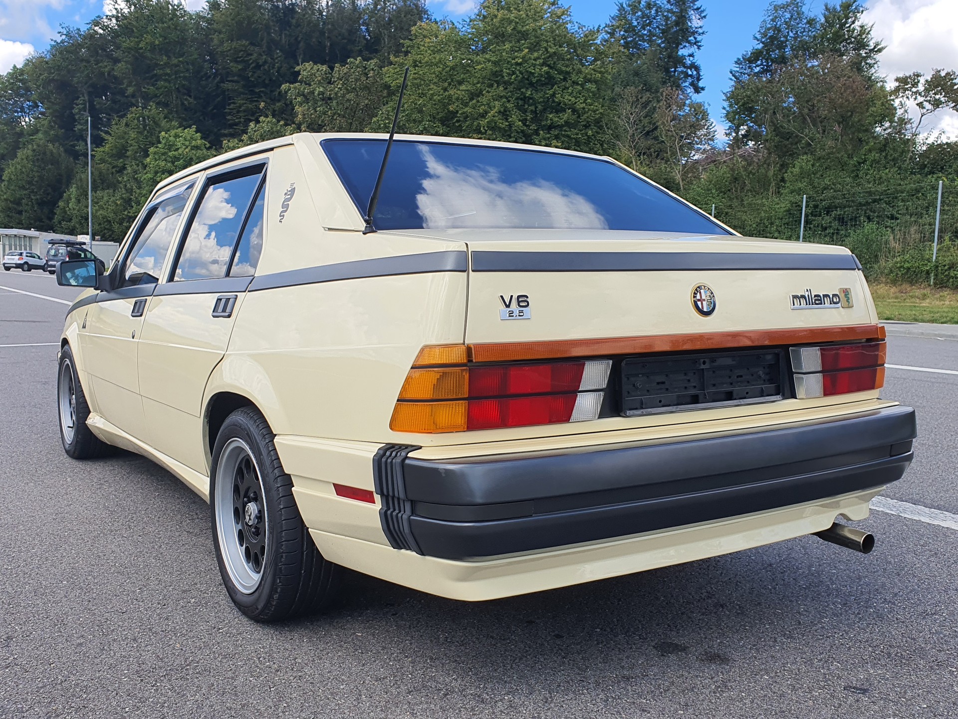 ALFA ROMEO 75 2.5 Milano Q.Oro-image-1