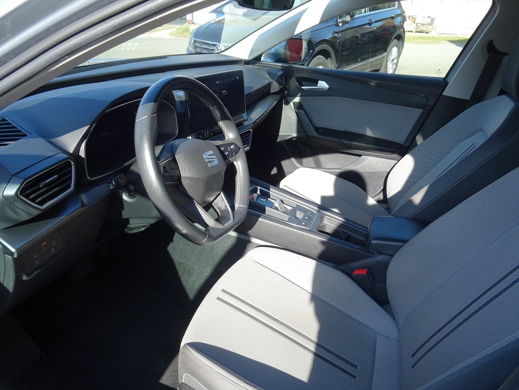 SEAT Leon ST 2.0 TDI Style DSG-image-4