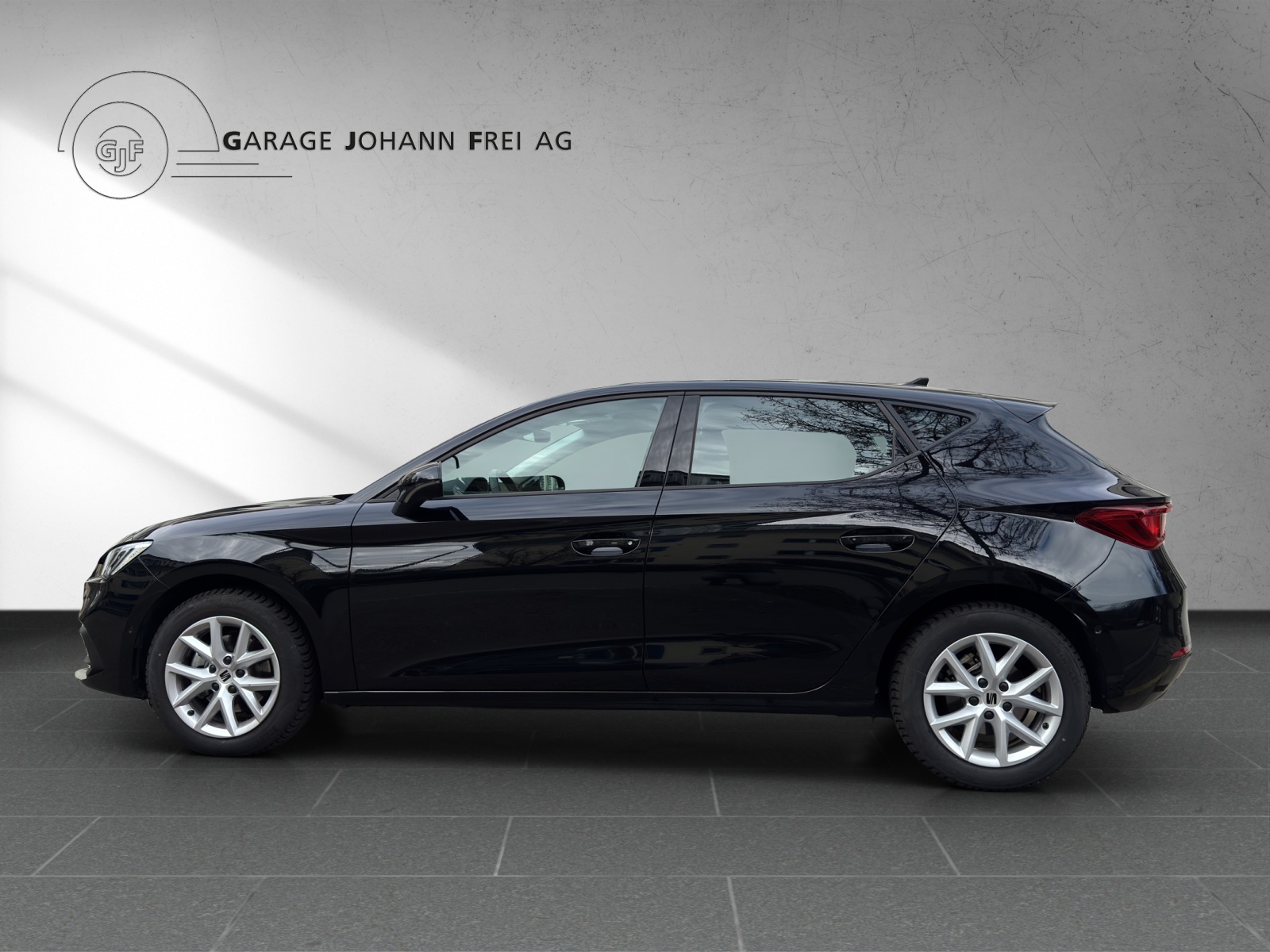 SEAT Leon 1.0 eTSI mHEV Style-showroom-element-1