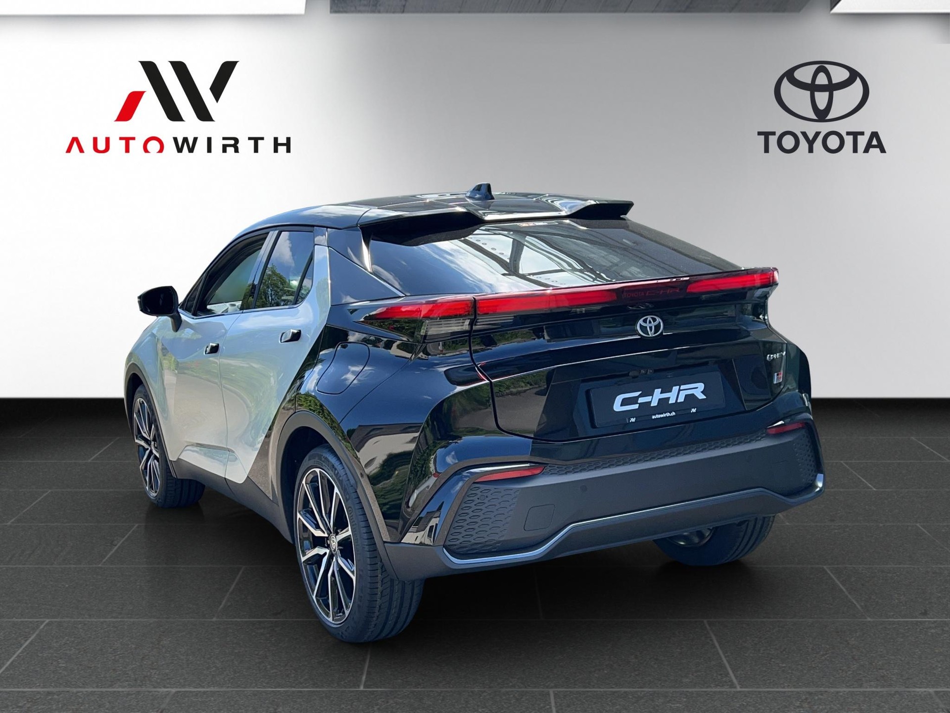 TOYOTA C-HR 2.0 PHEV GR Sport Premiere-image-6