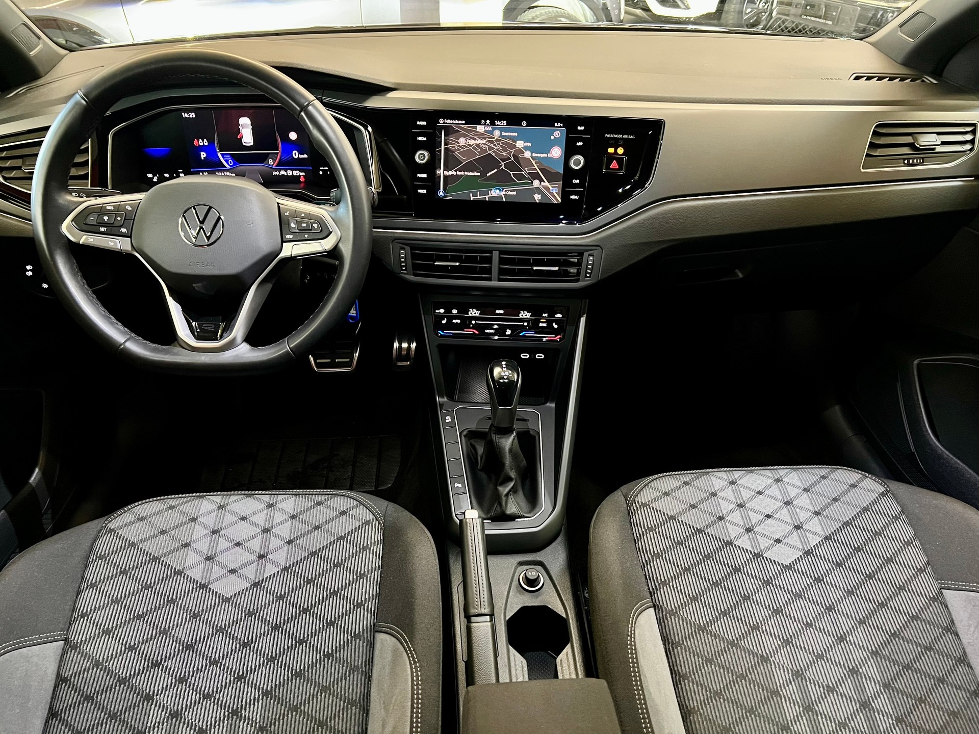 VW Taigo 1.5 TSI R-Line DSG-image-4