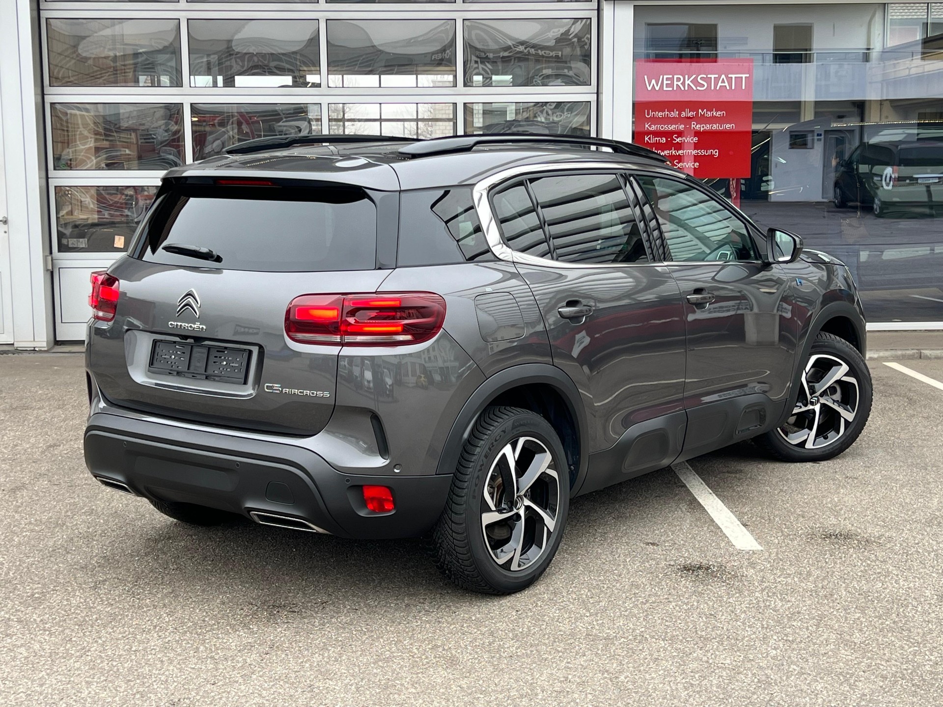 CITROEN C5 Aircross 1.6 Plug-in Hybrid Swiss Edition-image-6