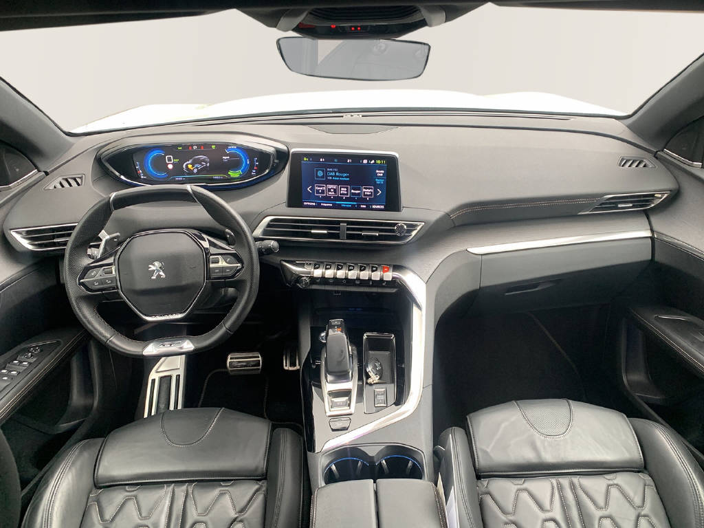 PEUGEOT 3008 1.6 Plug-in Hybrid4 GT-image-13