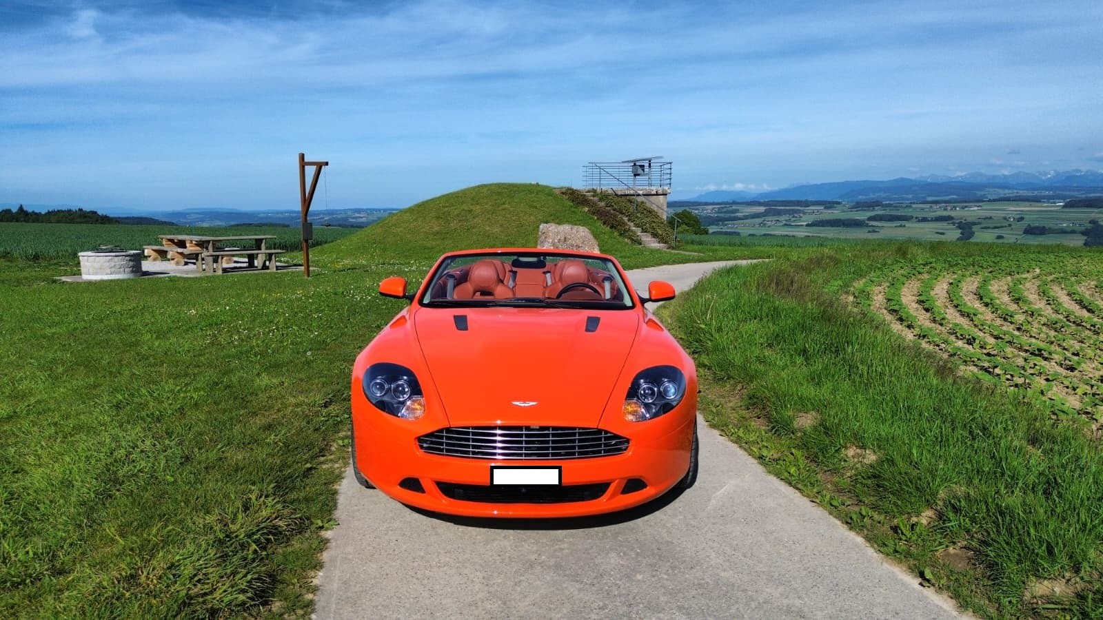 ASTON MARTIN DB9 Volante Touchtronic 2-image-2