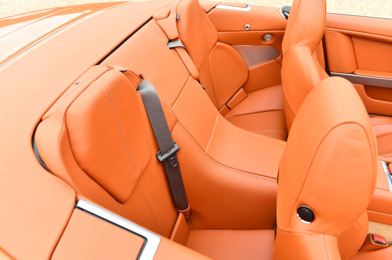 ASTON MARTIN DB9 Volante Touchtronic 2-image-10