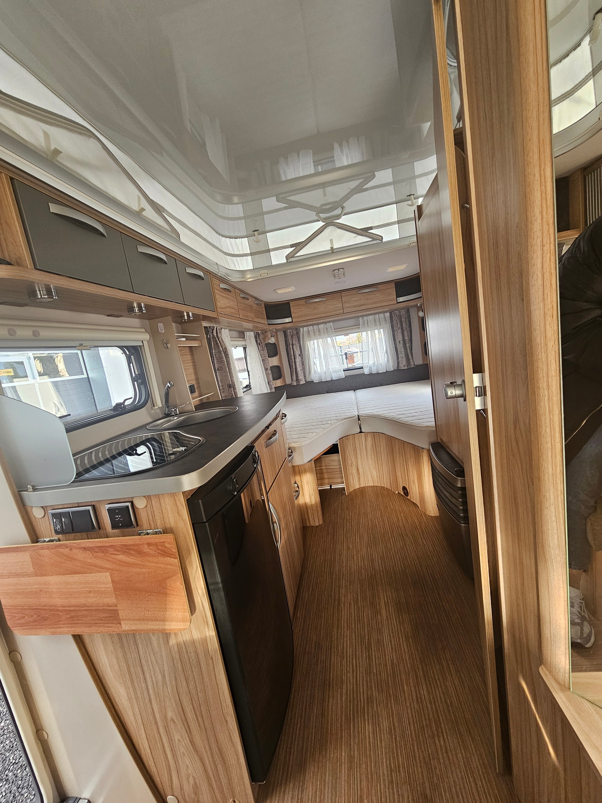 HYMER Eriba Feeling 542 mit Einzelbett, Mover!-image-7