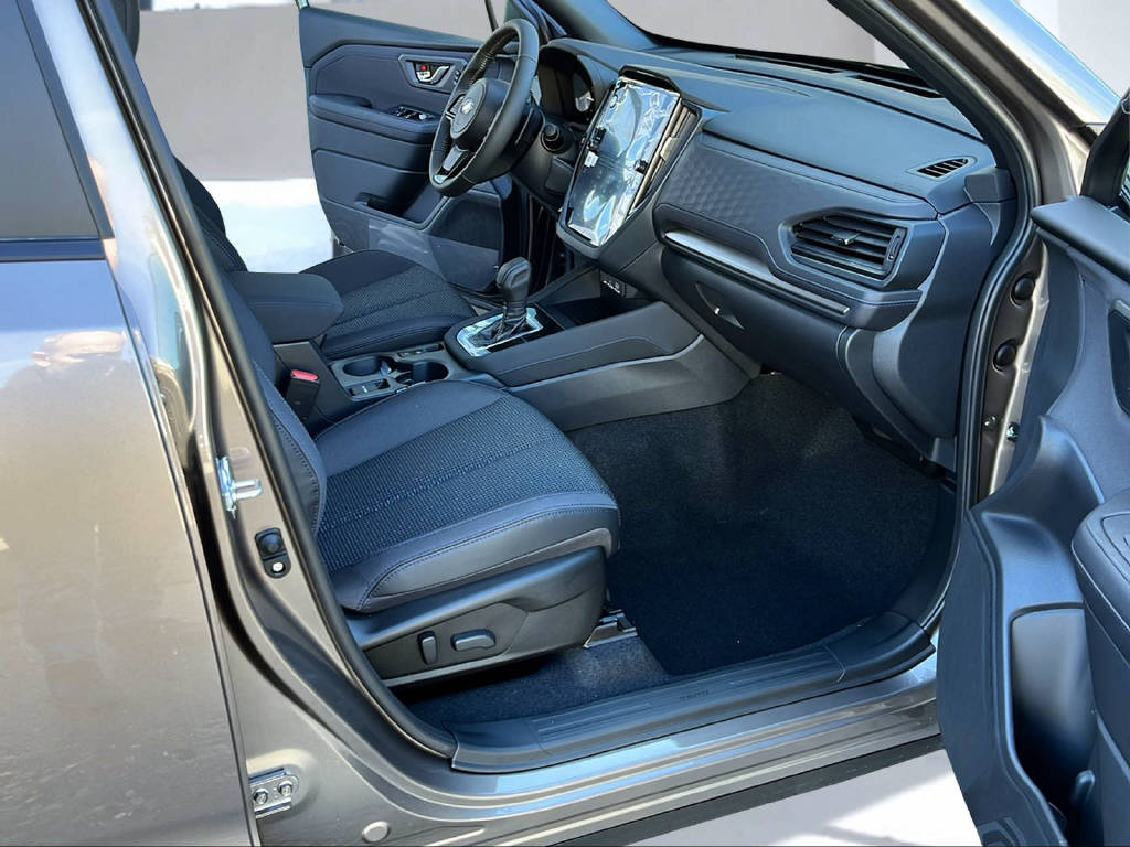 SUBARU Forester Station 2.0i e-Boxer Swiss Plus 2026er Model-image-10