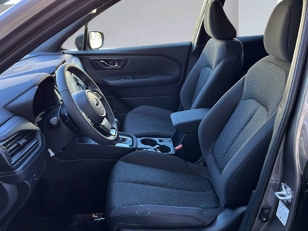 SUBARU Forester Station 2.0i e-Boxer Swiss Plus 2026er Model-image-11