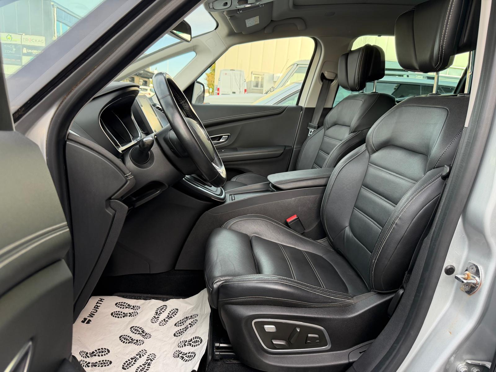 RENAULT Grand Scénic 1.6 dCi 160 Bose EDC-image-22