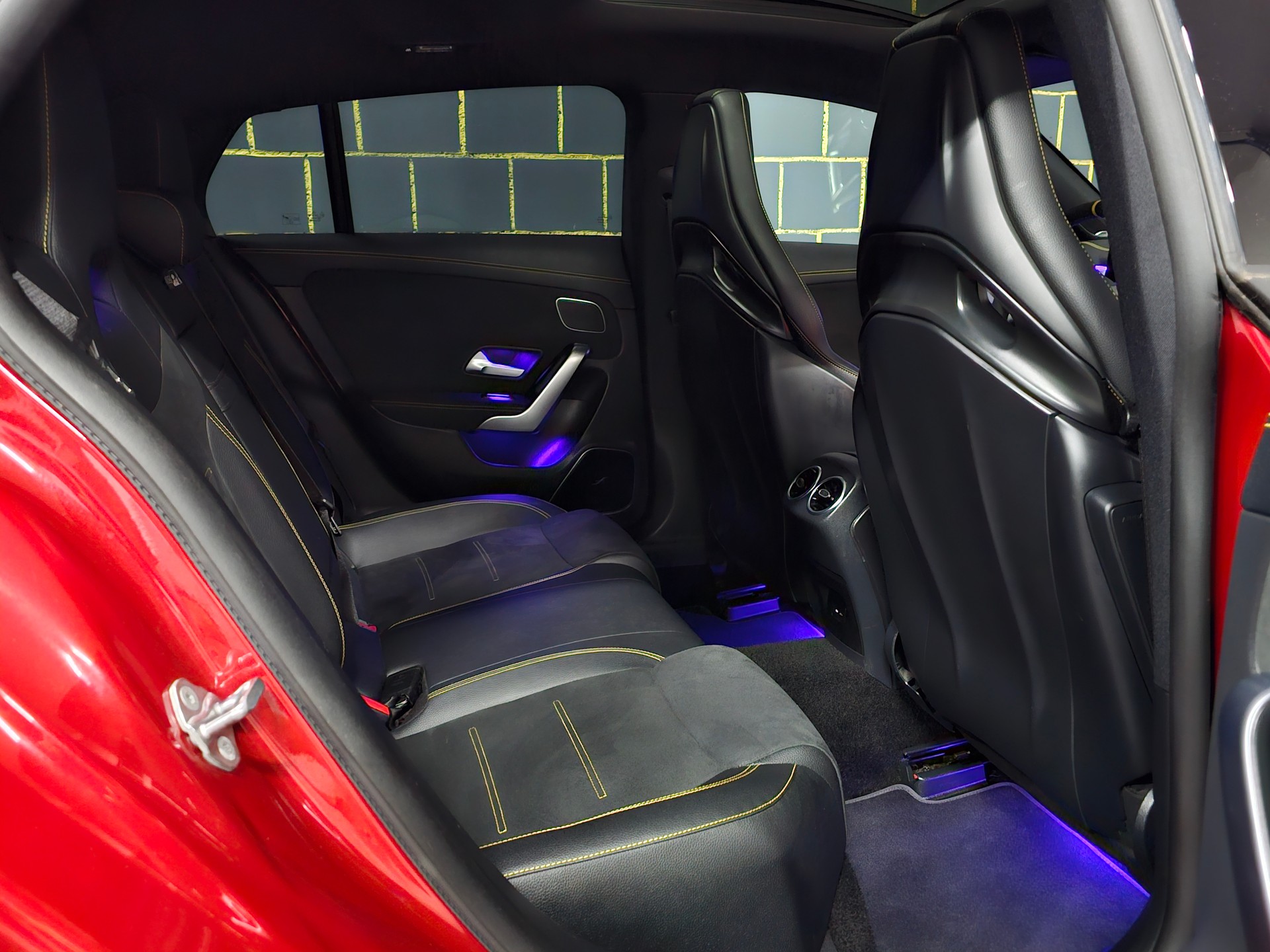 MERCEDES-BENZ CLA Shooting Brake 45 S AMG 4Matic+ 8G-DCT-image-12