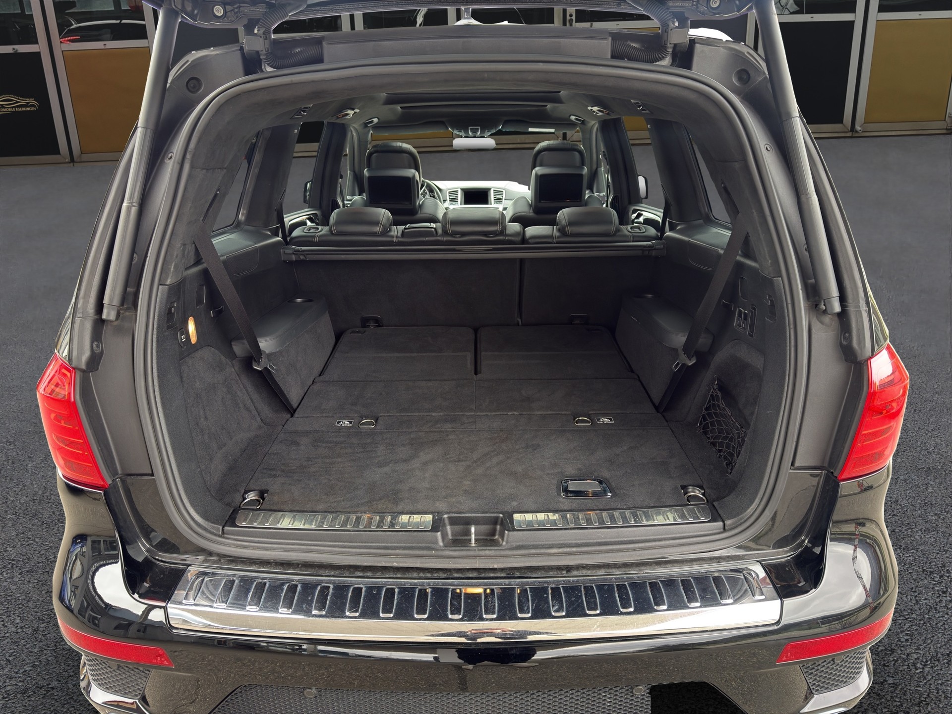 MERCEDES-BENZ GL 63 AMG 4Matic Speedshift Plus 7G-Tronic-image-15
