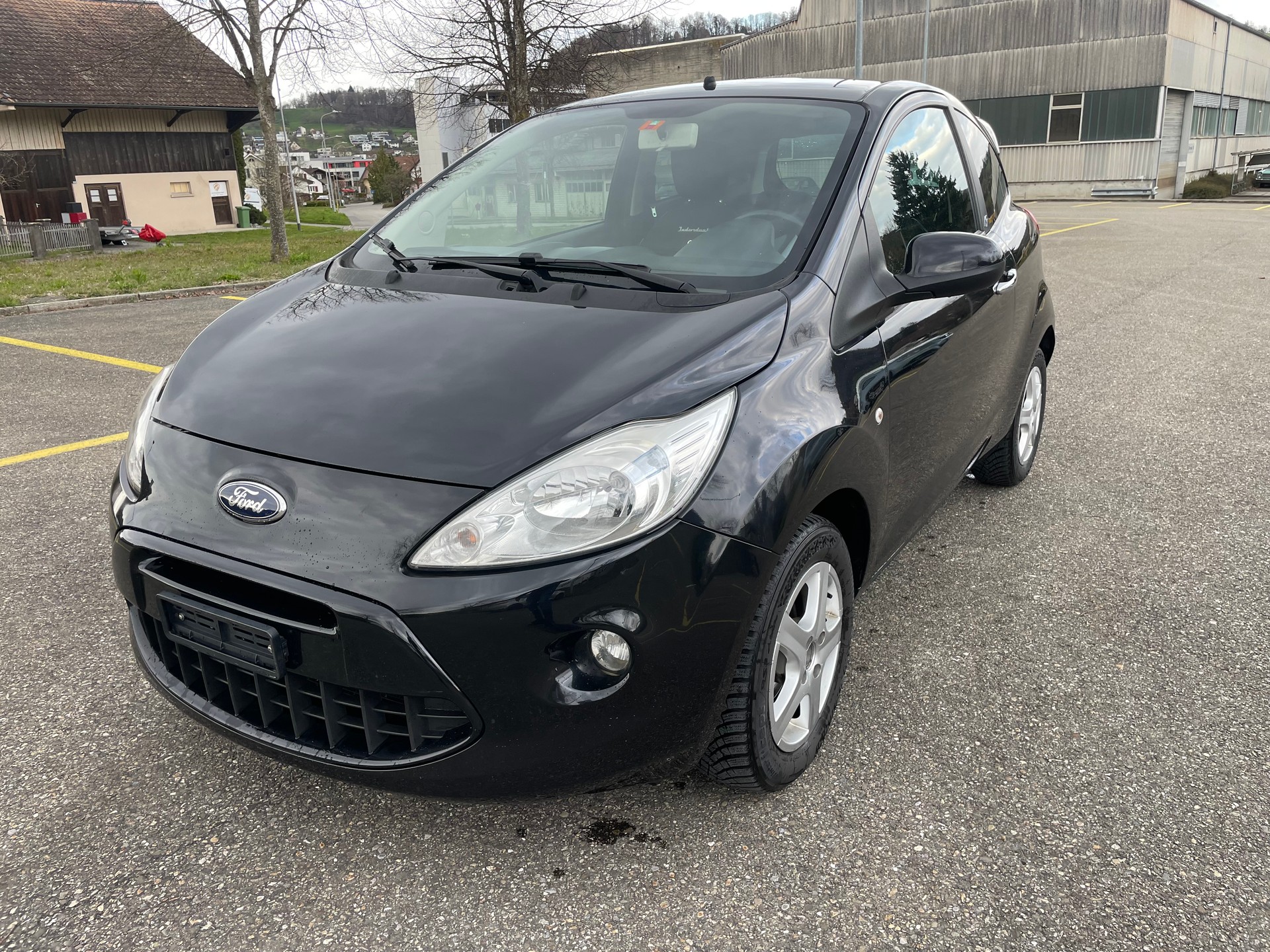 FORD KA 1.25 Titanium-image-2