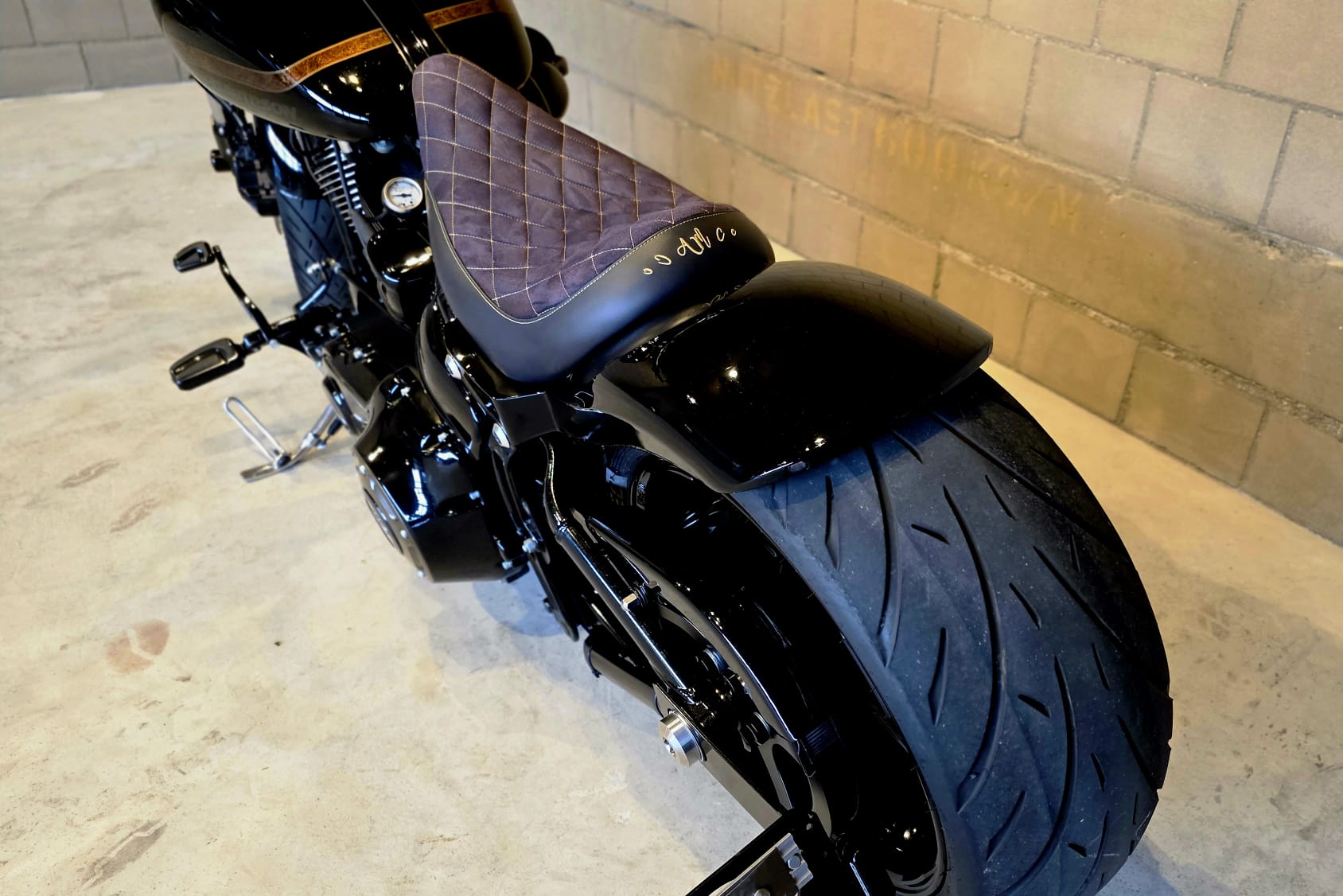 HARLEY-DAVIDSON FXSE Breakout Pro Street CVO ABS-image-2