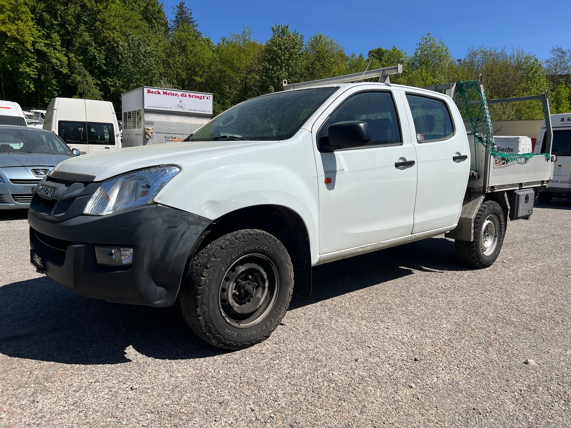 ISUZU NLR 87