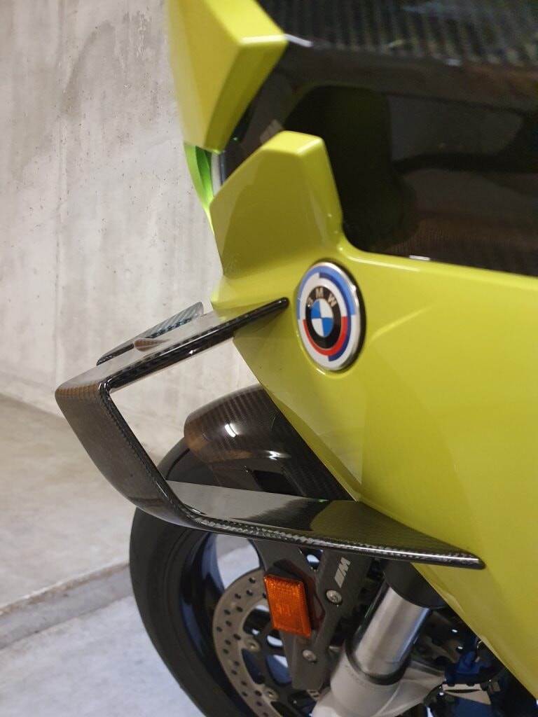 BMW M 1000 RR-image-4