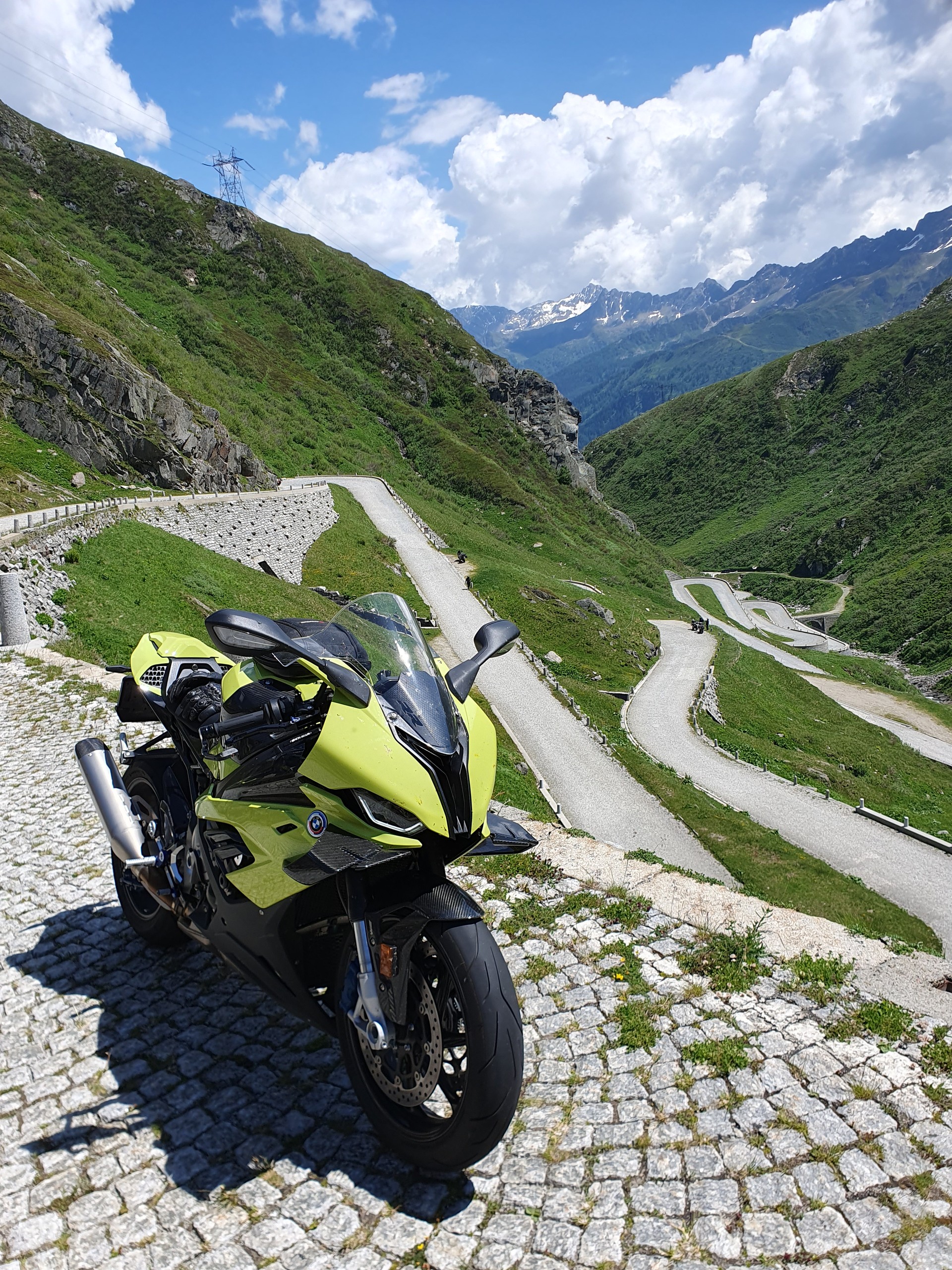BMW M 1000 RR-image-13