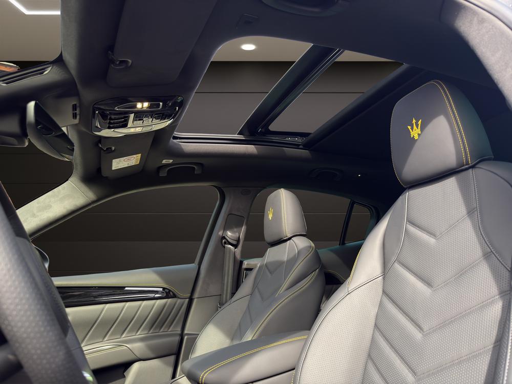 MASERATI Grecale 2.0 Hybrid Modena-image-11