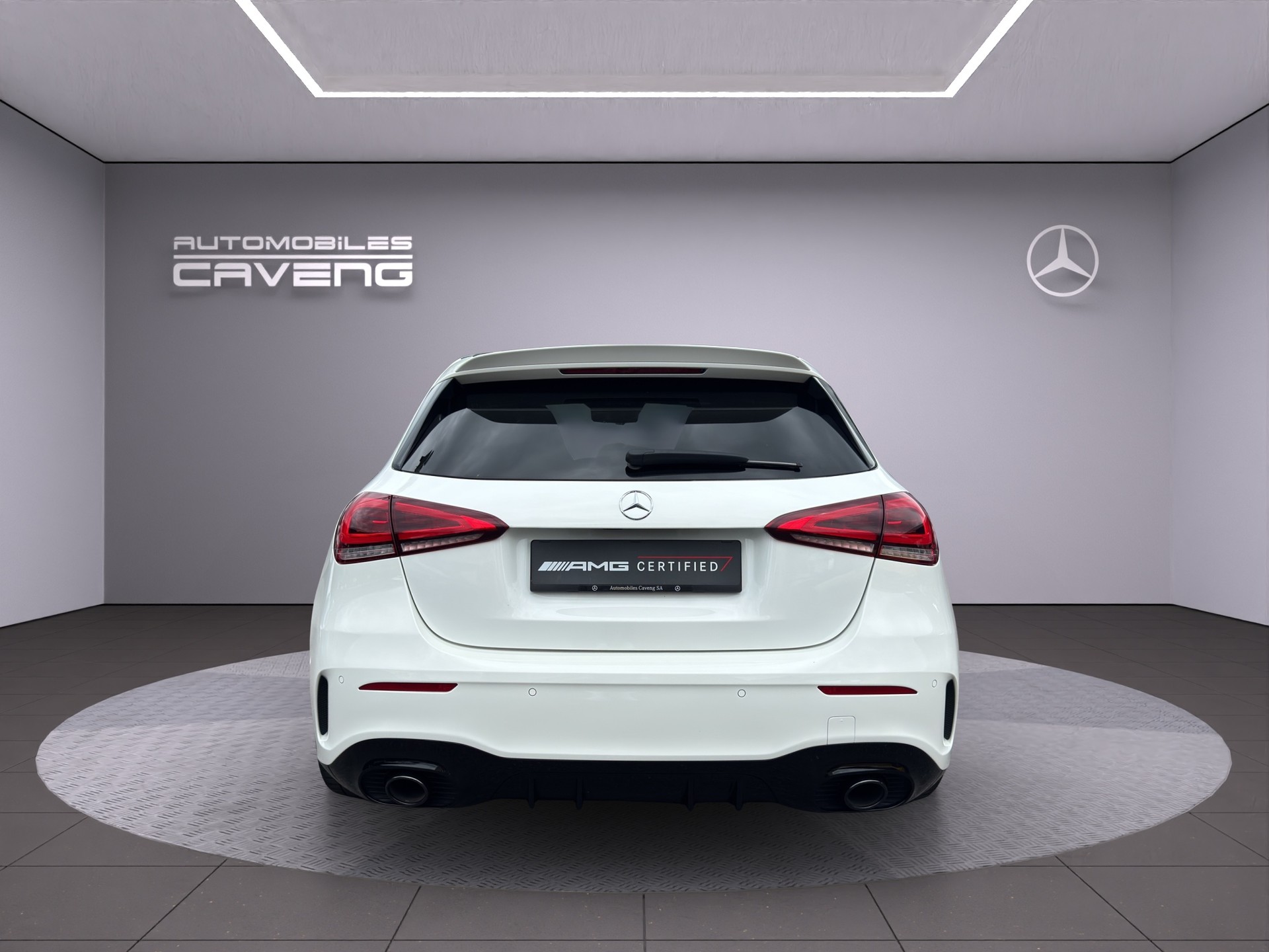 MERCEDES-BENZ A 35 AMG 4Matic Speedshift-showroom-element-3