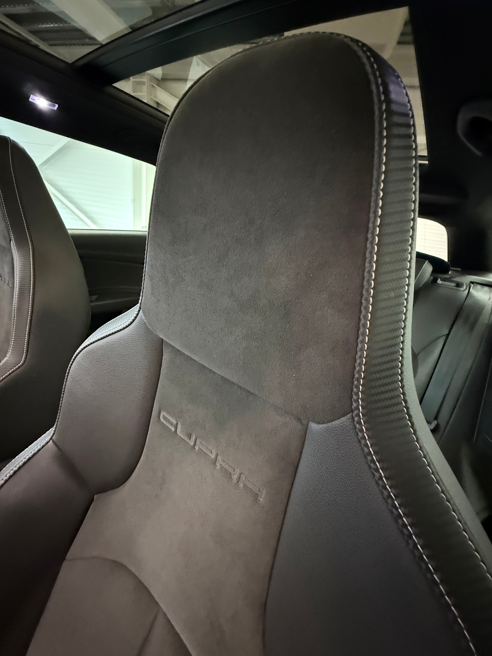 SEAT Leon ST 2.0 TSI Cupra 300 4 Drive DSG-image-17